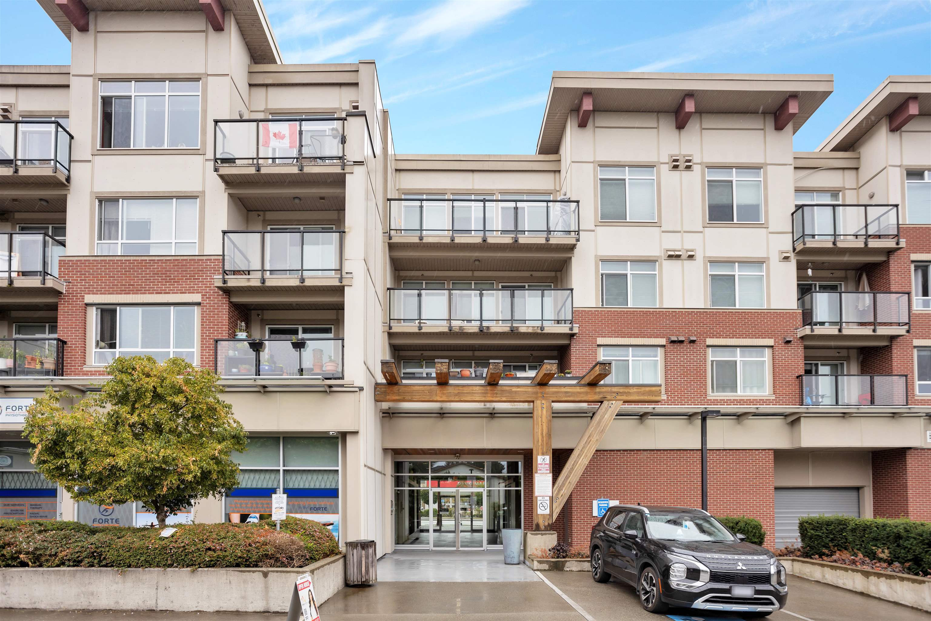 7511 120 Street #422, Delta, BC V4C 0C1