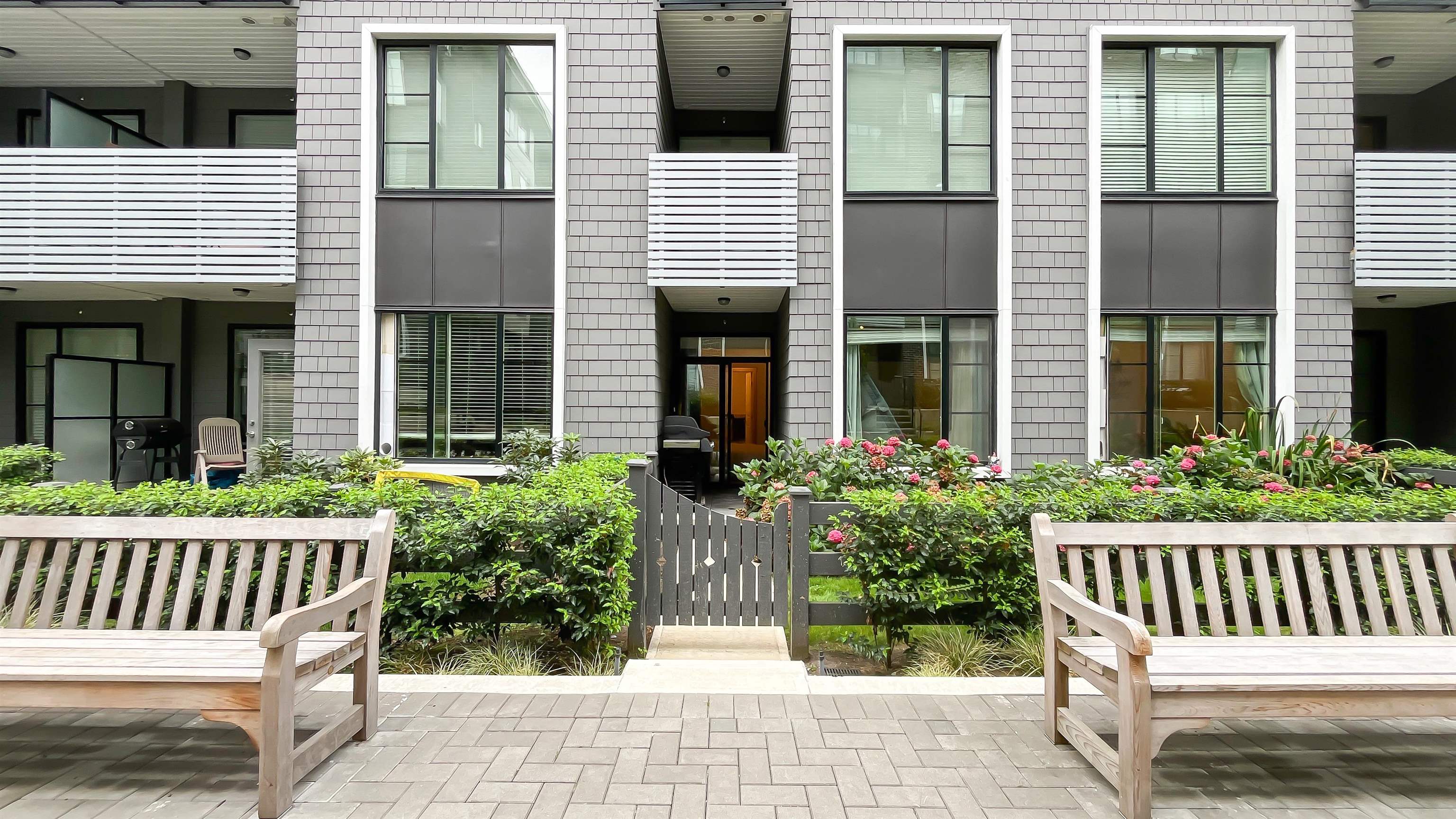 15825 85 Avenue #105, Surrey, BC V4N 6W9