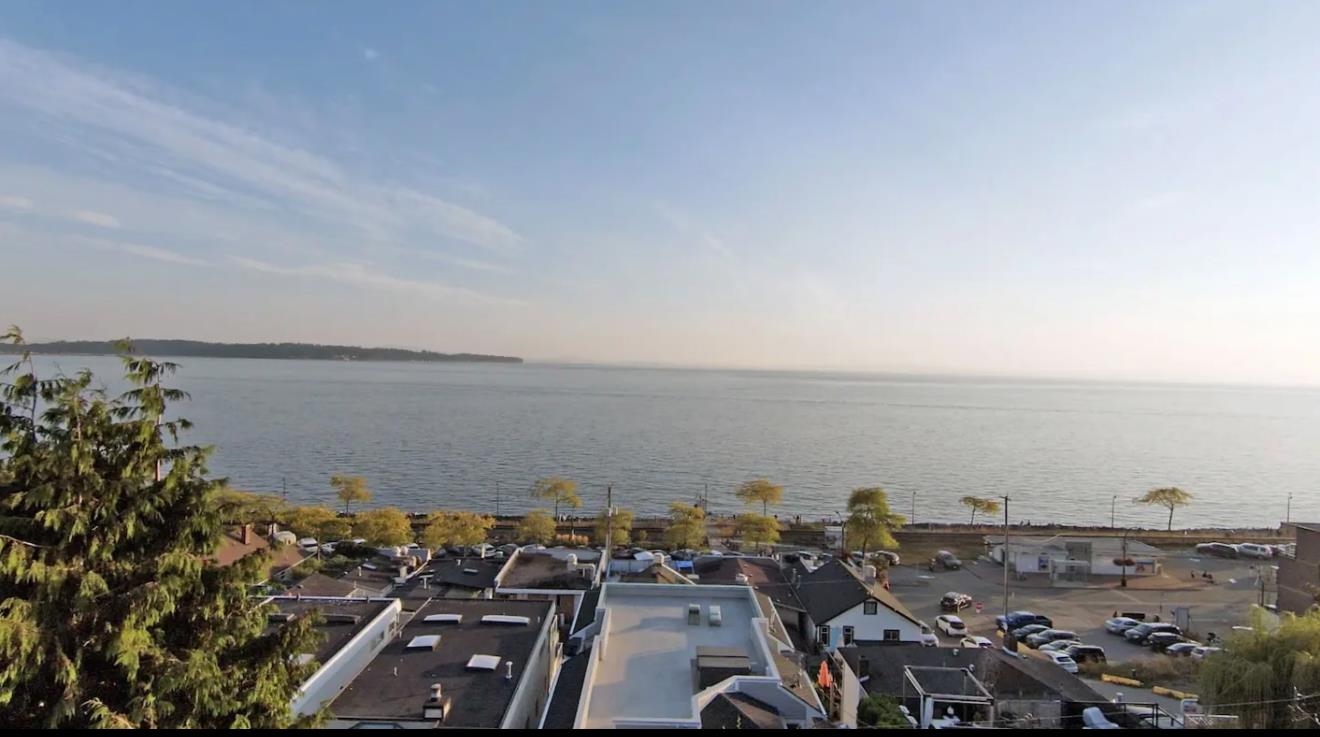 15481 Victoria Avenue, White Rock, BC V4B 1H6