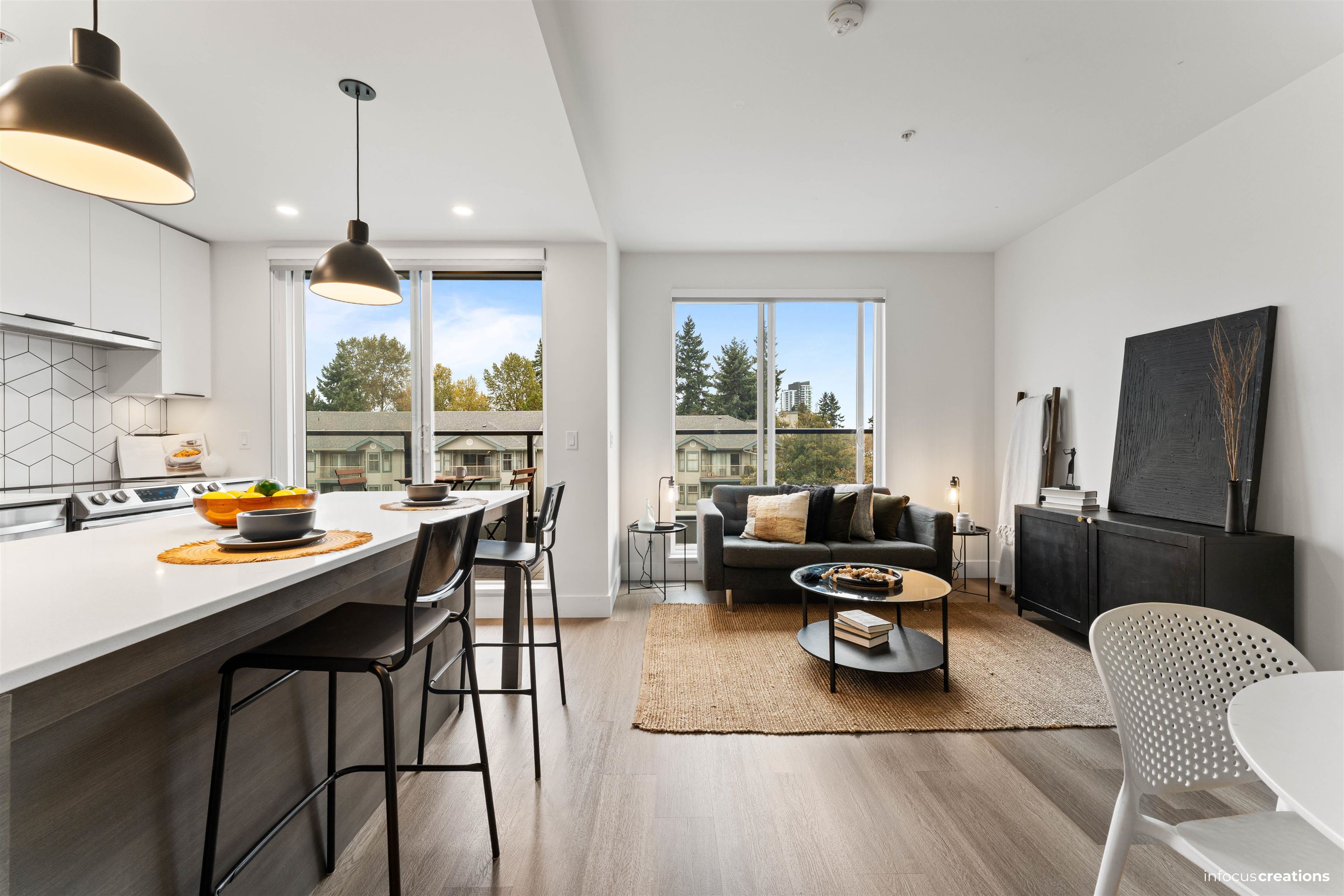 10778 138 St #403, Surrey, BC V3T 0S5