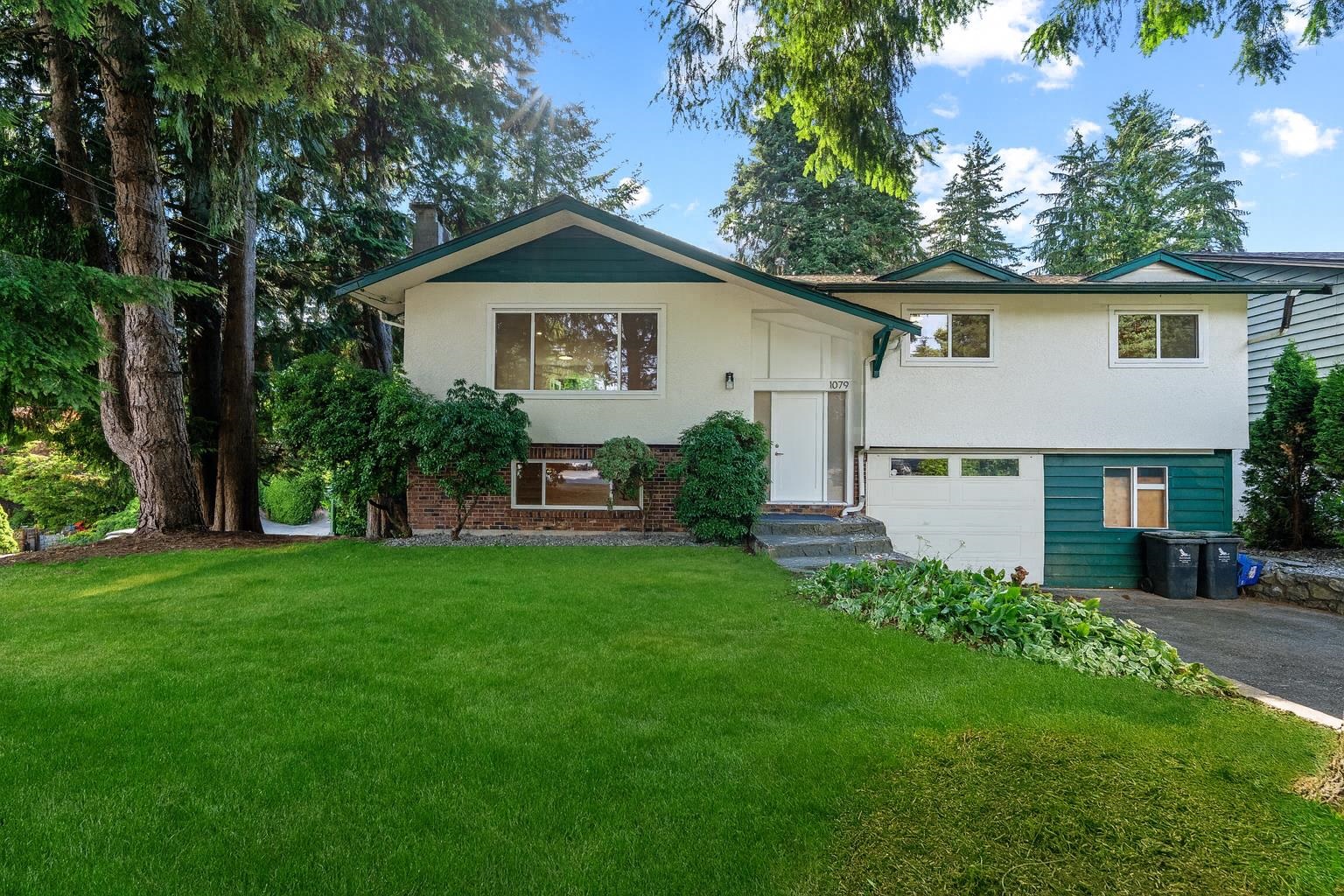 1079 Lytton Street, North Vancouver, BC V7H 2A7