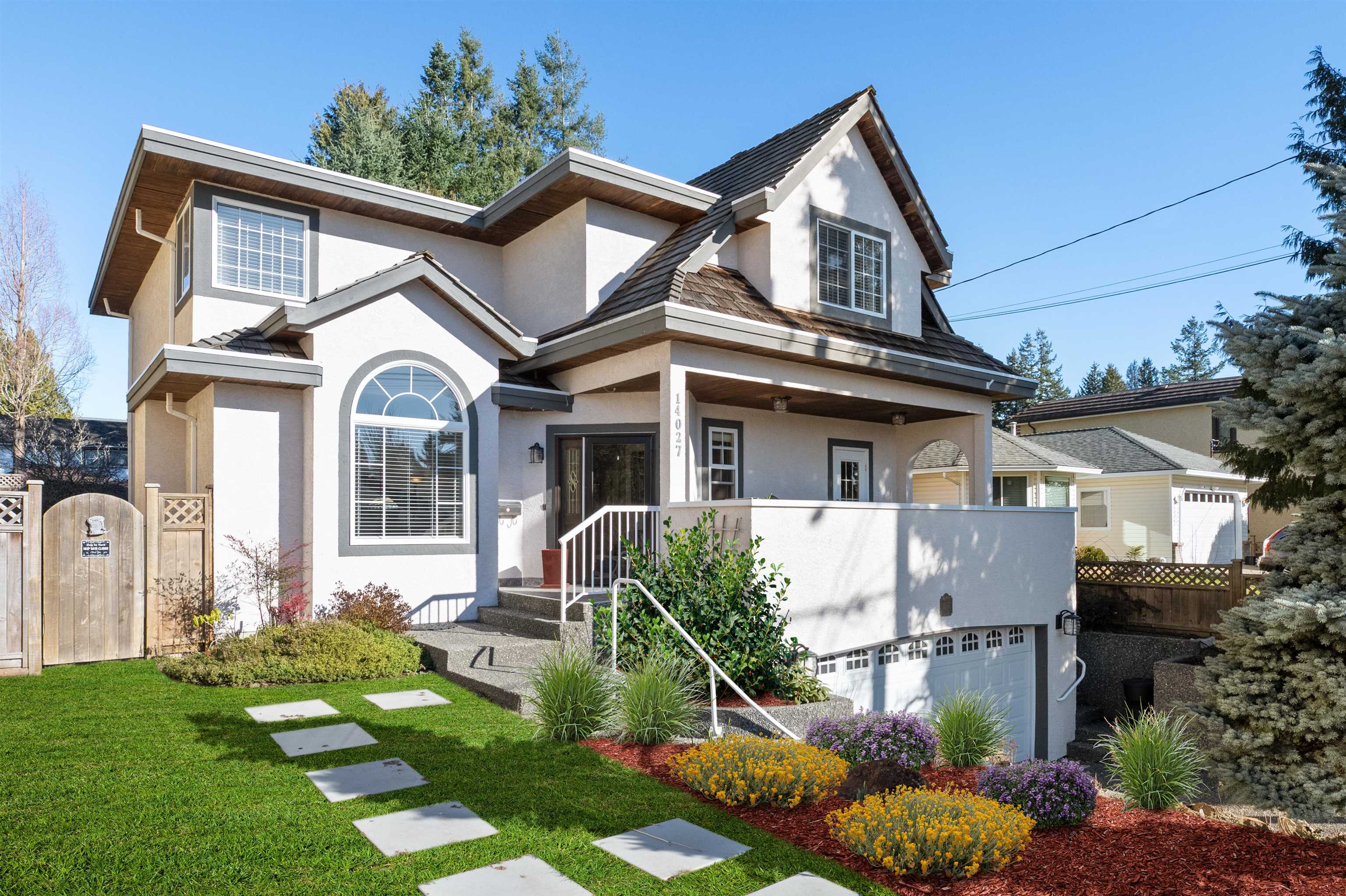 14027 Blackburn Avenue, White Rock, BC V4B 2Z6