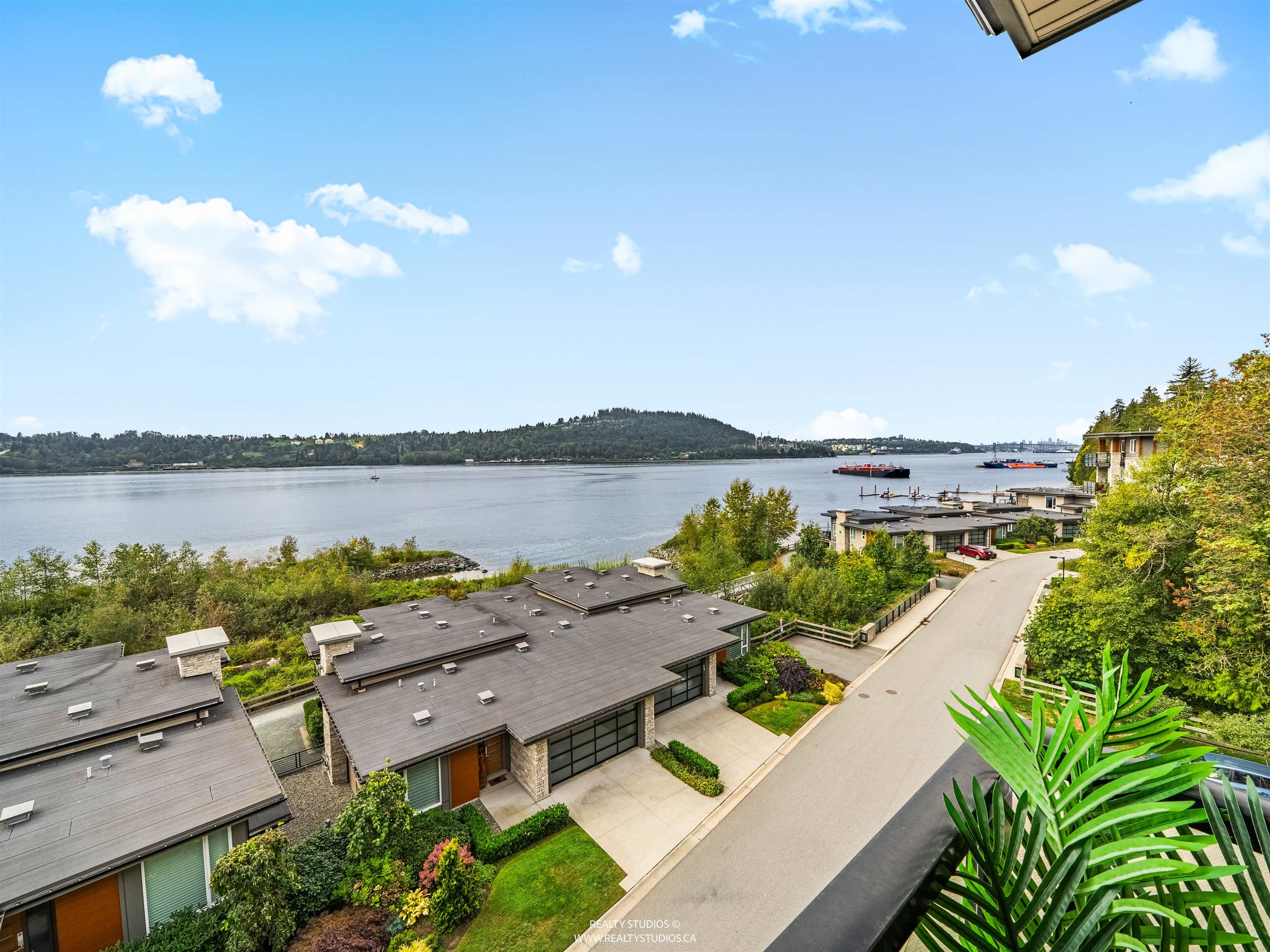 3873 Cates Landing Way #406, North Vancouver, BC V7G 0A6