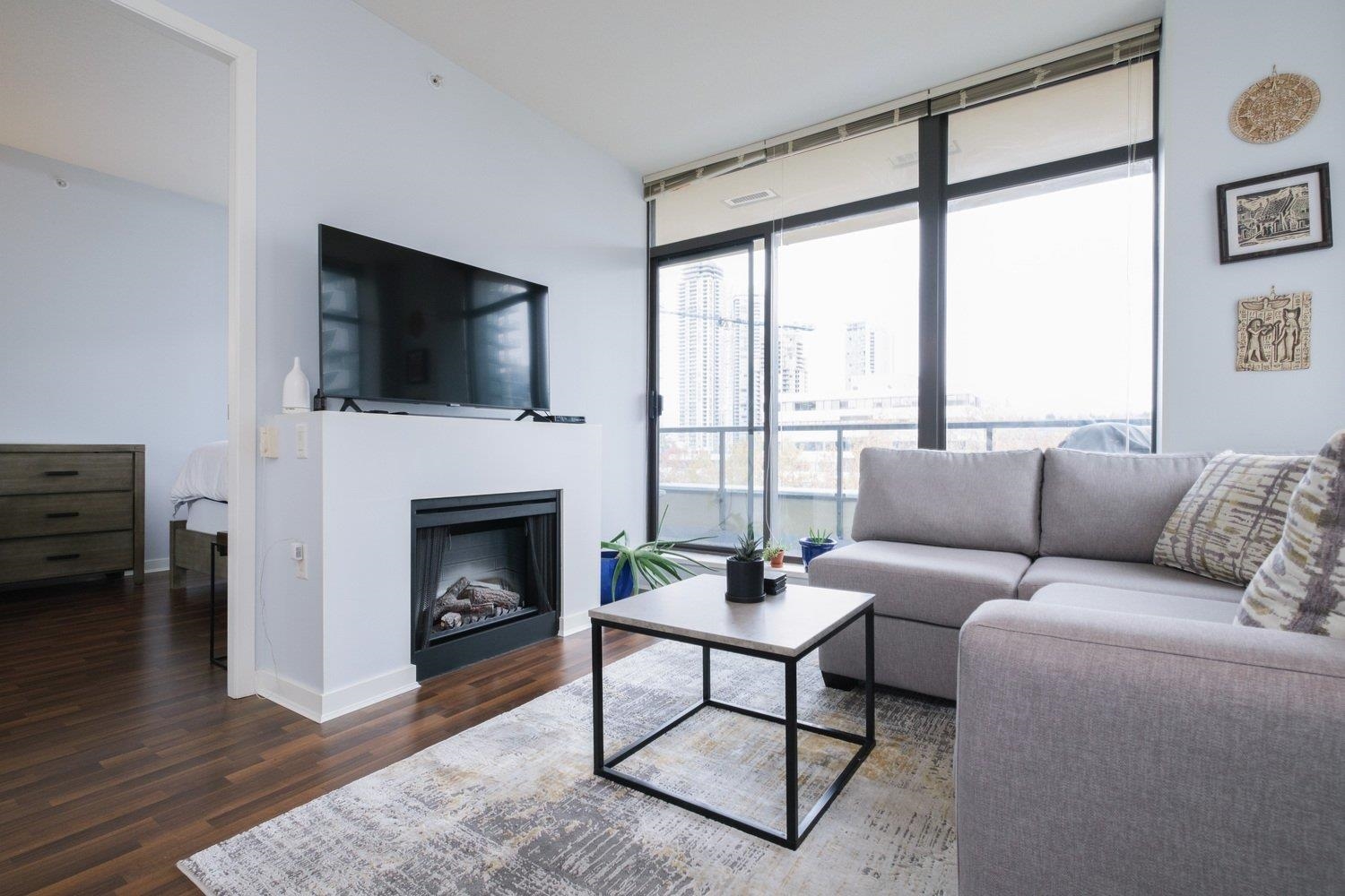 4250 Dawson Street #702, Burnaby, BC V5C 4B1