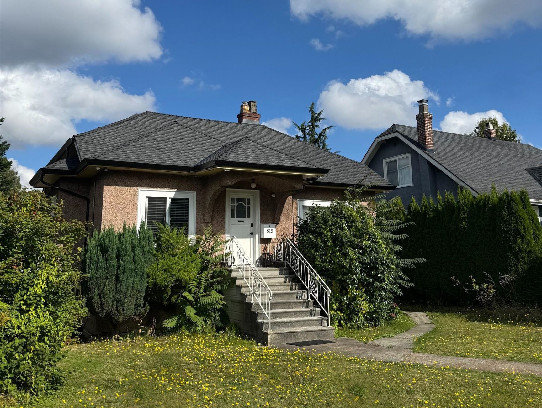 815 8th Avenue, New Westminster, BC V3M 2R4