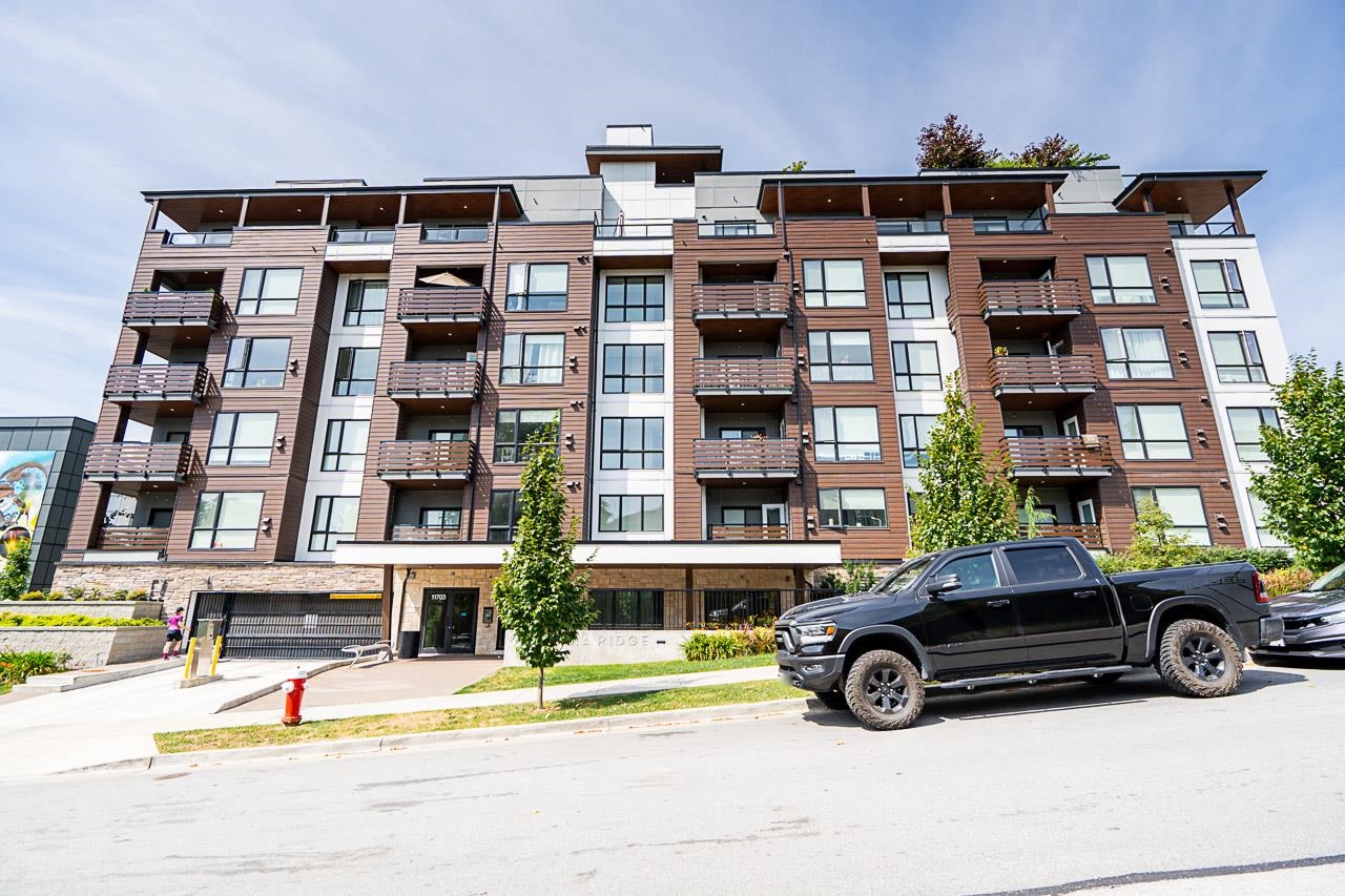 11703 Fraser St #405, Maple Ridge, BC V2X 9A7