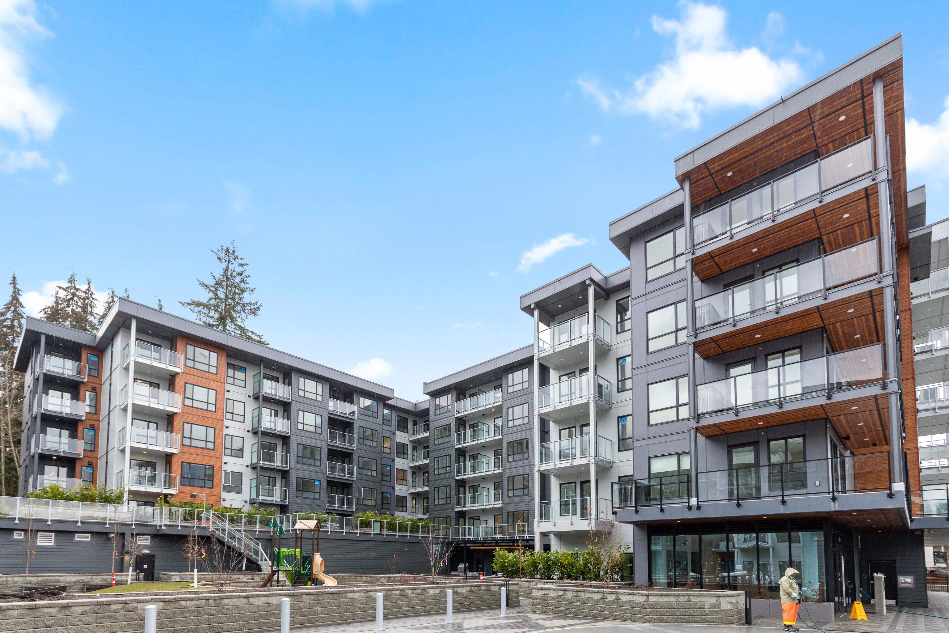 3596 Malsum Dr #603, North Vancouver, BC V7G 0B5