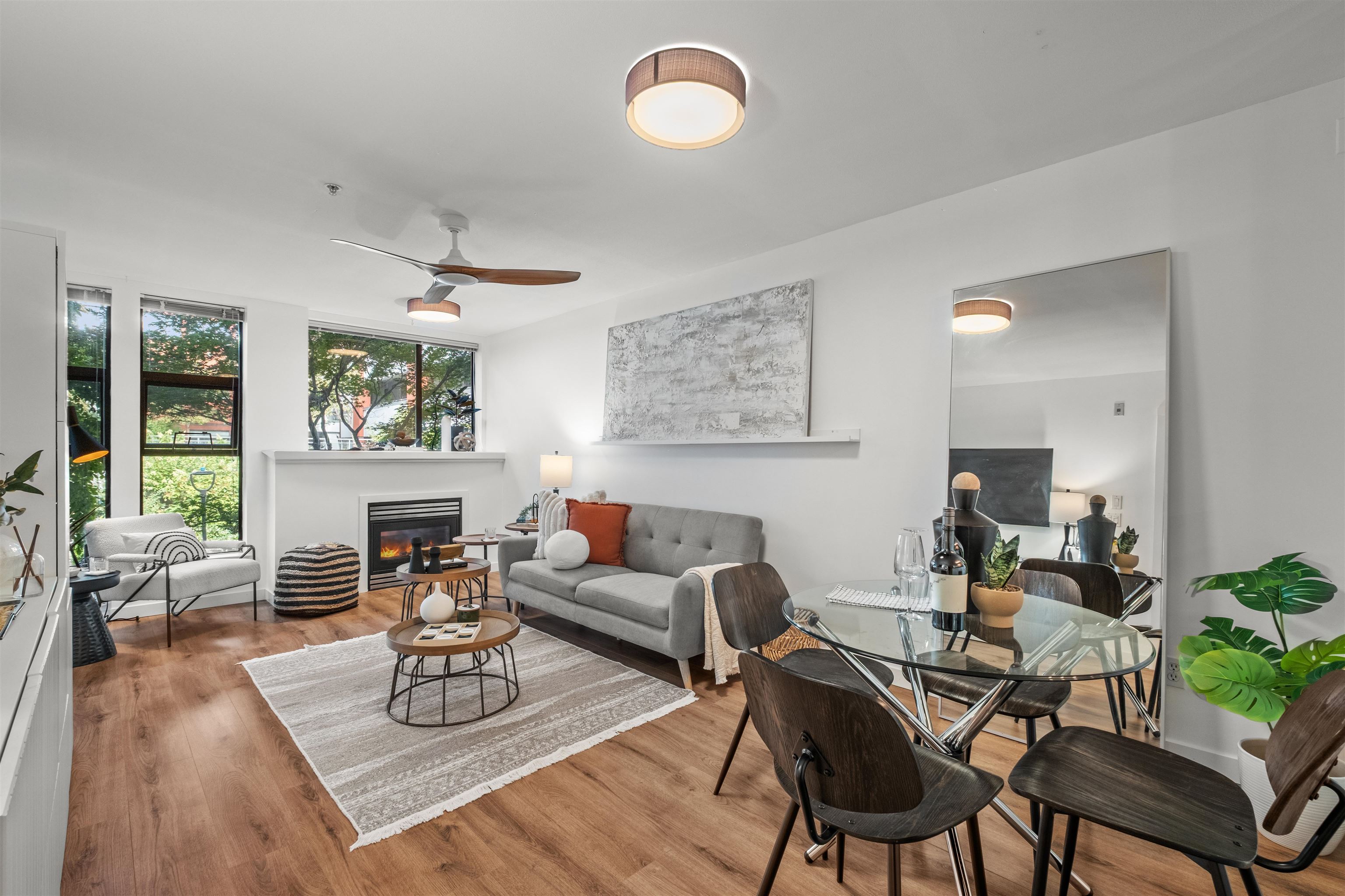 305 Lonsdale Avenue #305, North Vancouver, BC V7M 3G3