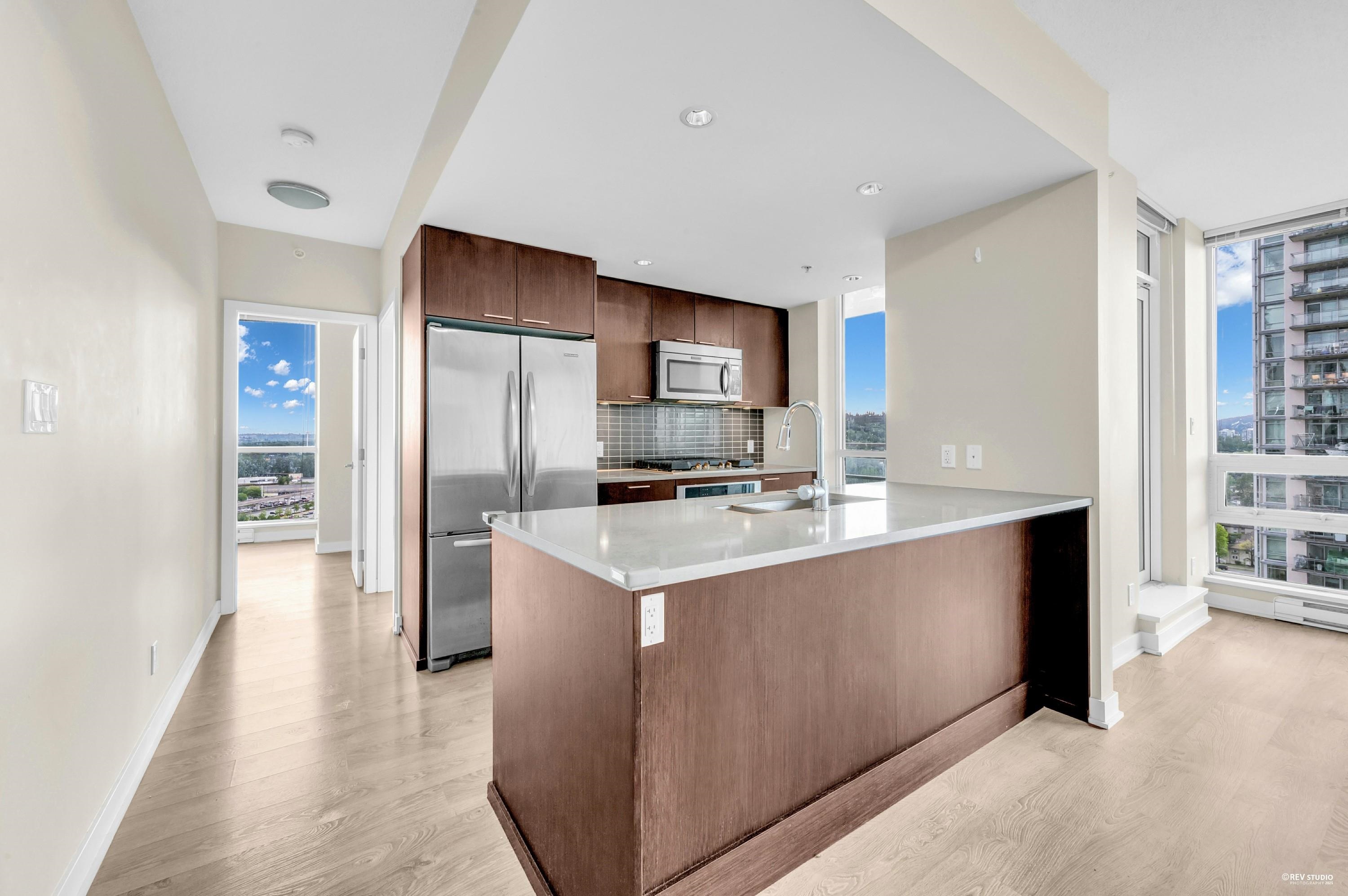 2975 Atlantic Avenue #2307, Coquitlam, BC V3B 0C5