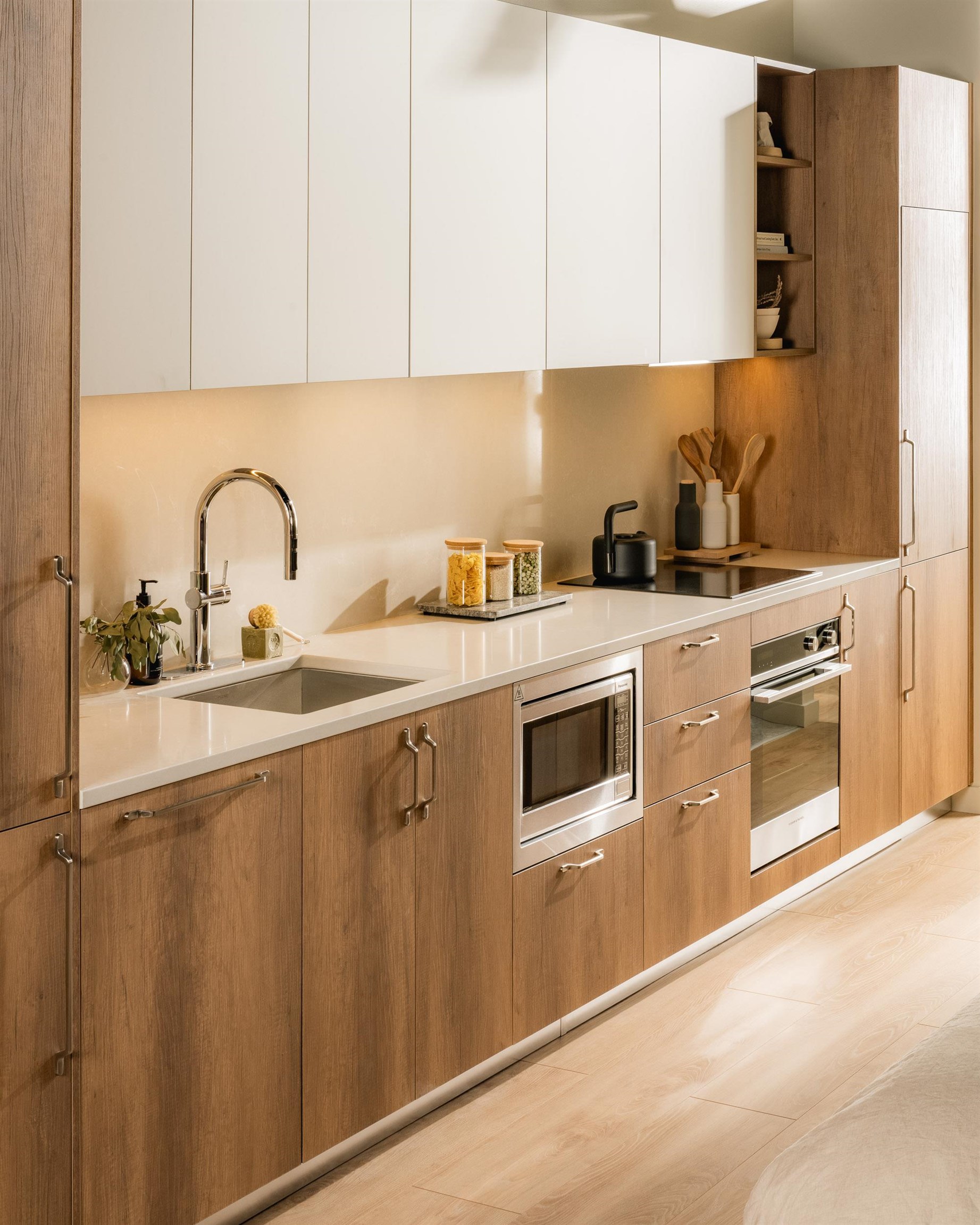 133 West 49th Avenue #417, Vancouver, BC V5Y 2Z7