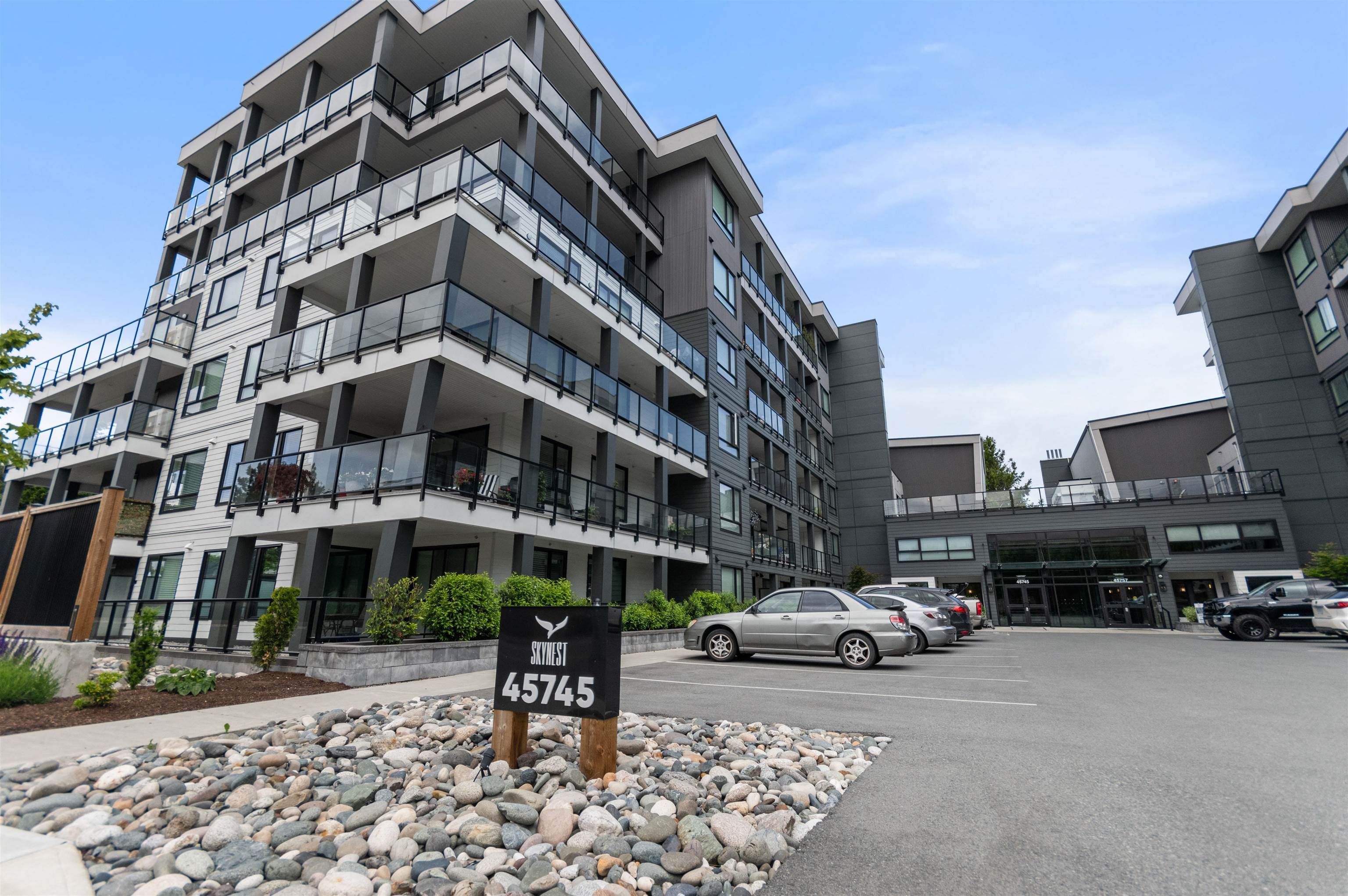 45745 Watson Rd #208 #208, Chilliwack, BC V2R 6K3