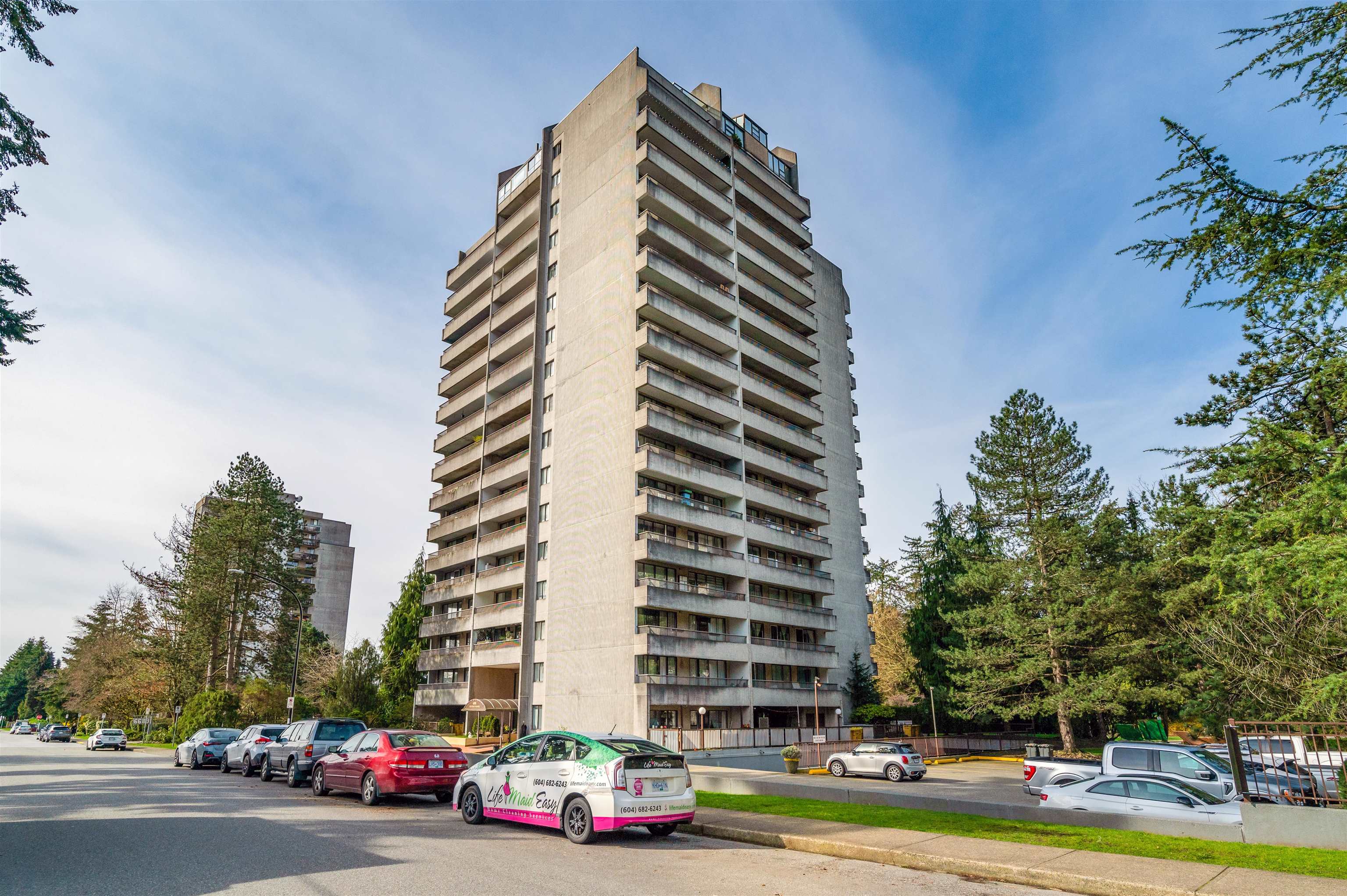 6595 Willingdon Avenue #608, Burnaby, BC V5H 4E5