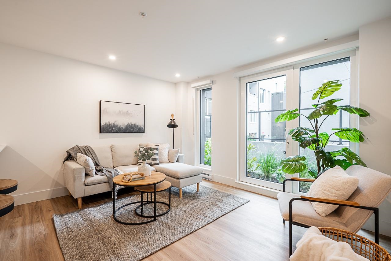 2085 East 1st Avenue #110, Vancouver, BC V5N 1B6