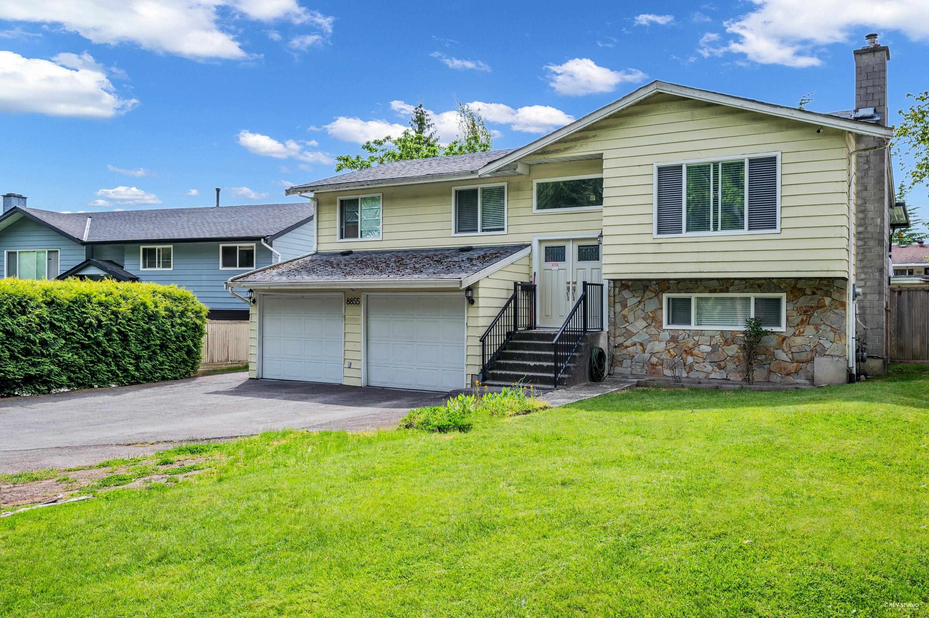146a Street, Surrey, BC V3R 6Z9