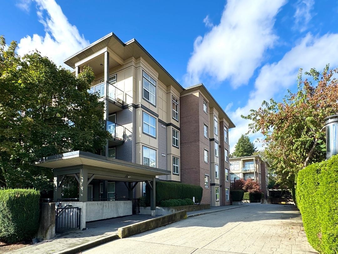 10707 139 Street #419, Surrey, BC V3T 0B2