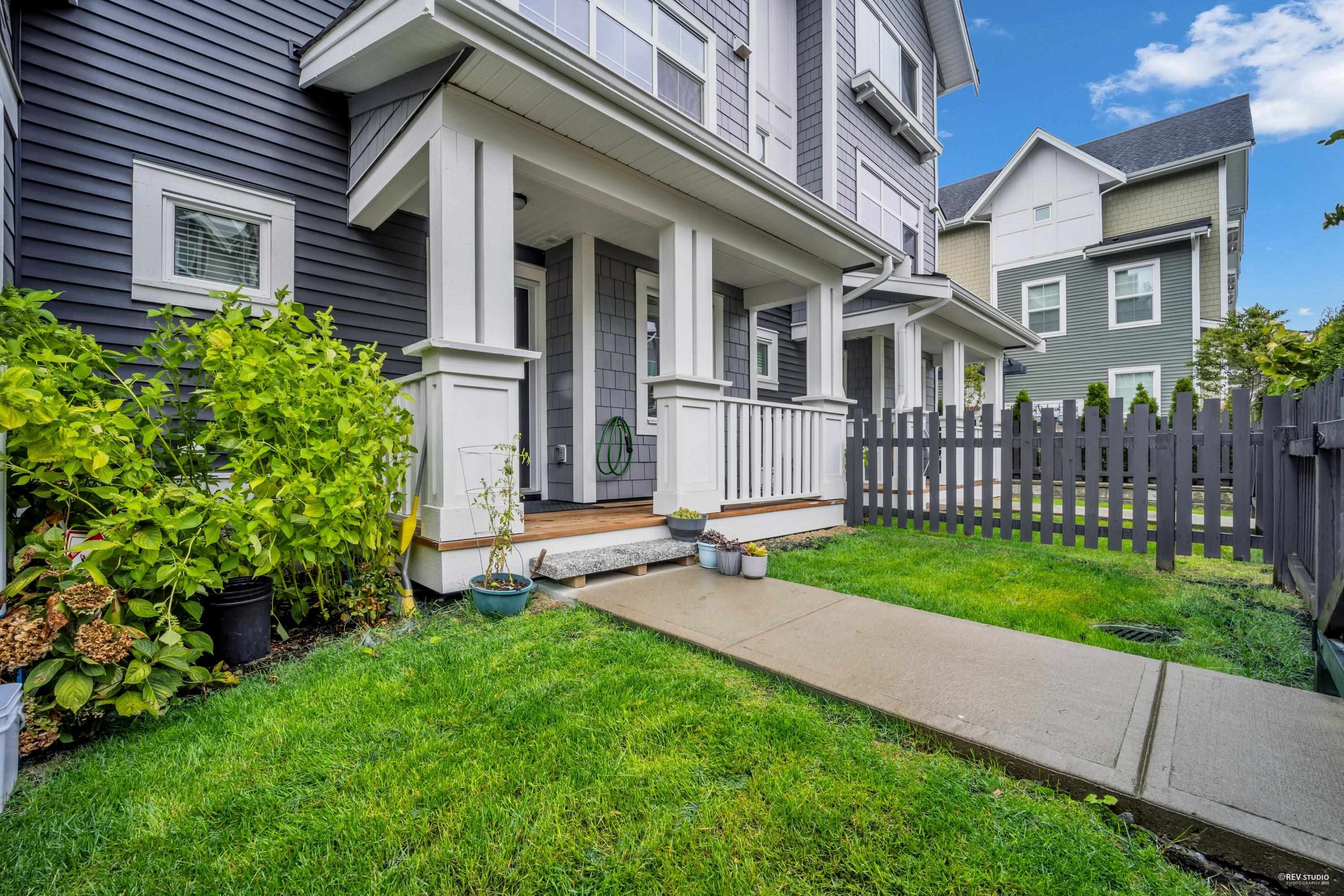 20180 84 Avenue #122, Langley, BC V2Y 3N5