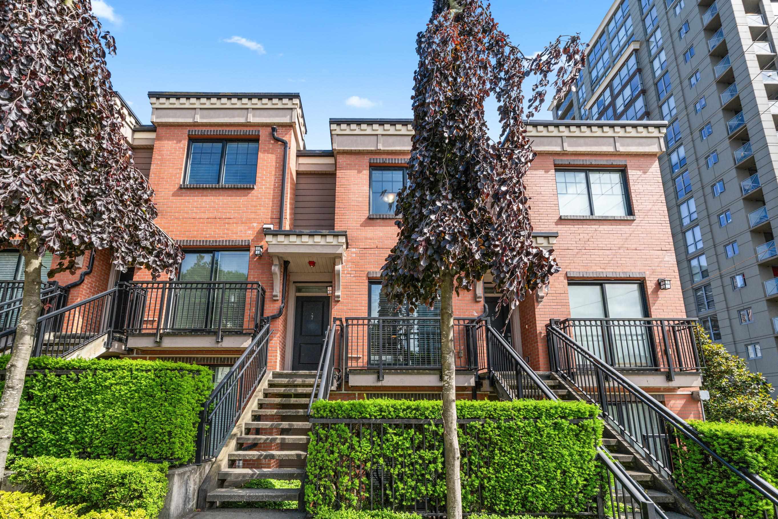 838 Royal Avenue #7, New Westminster, BC V3M 1J9