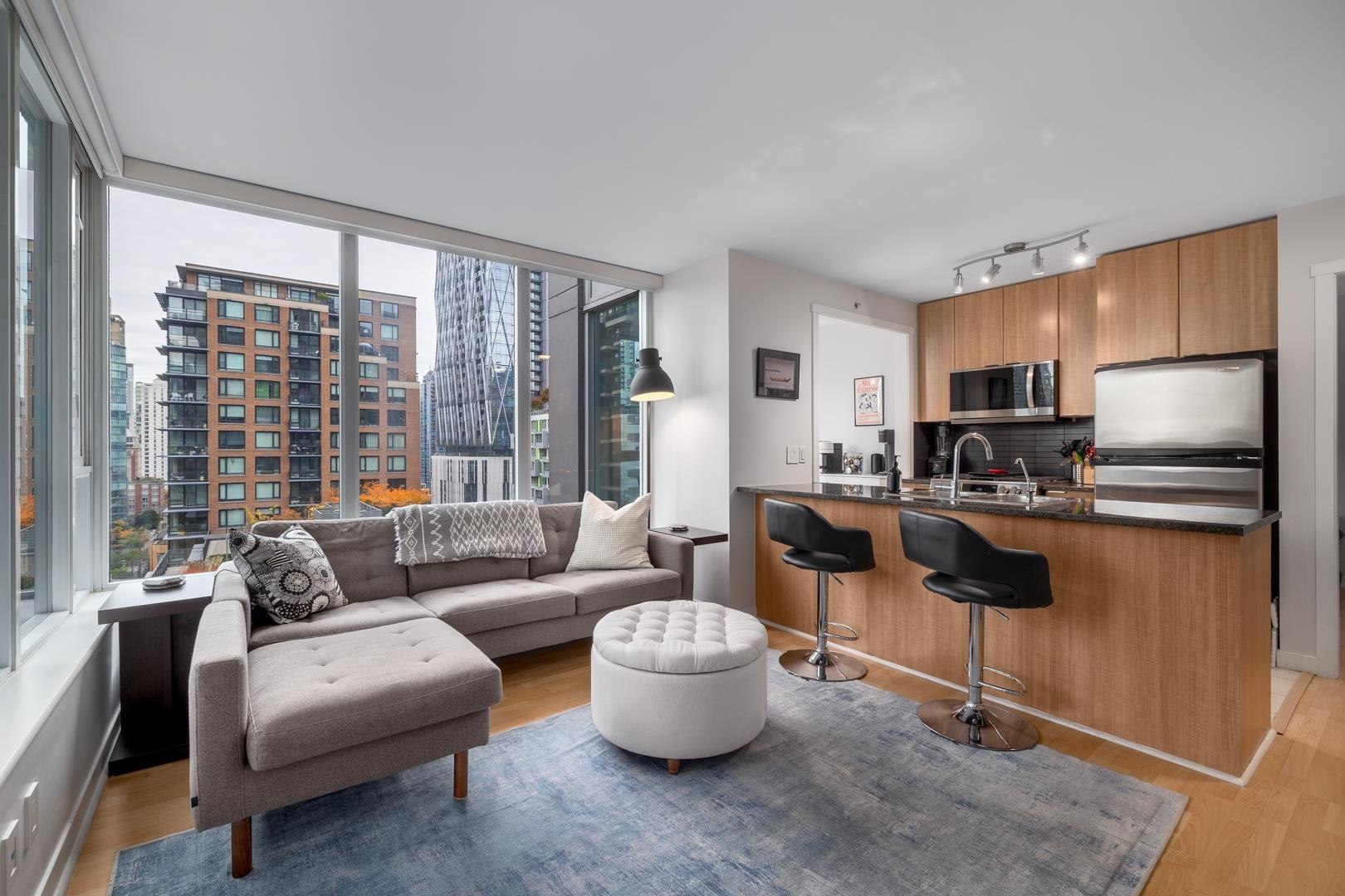 1010 Richards Street #1107, Vancouver, BC V6B 1G2