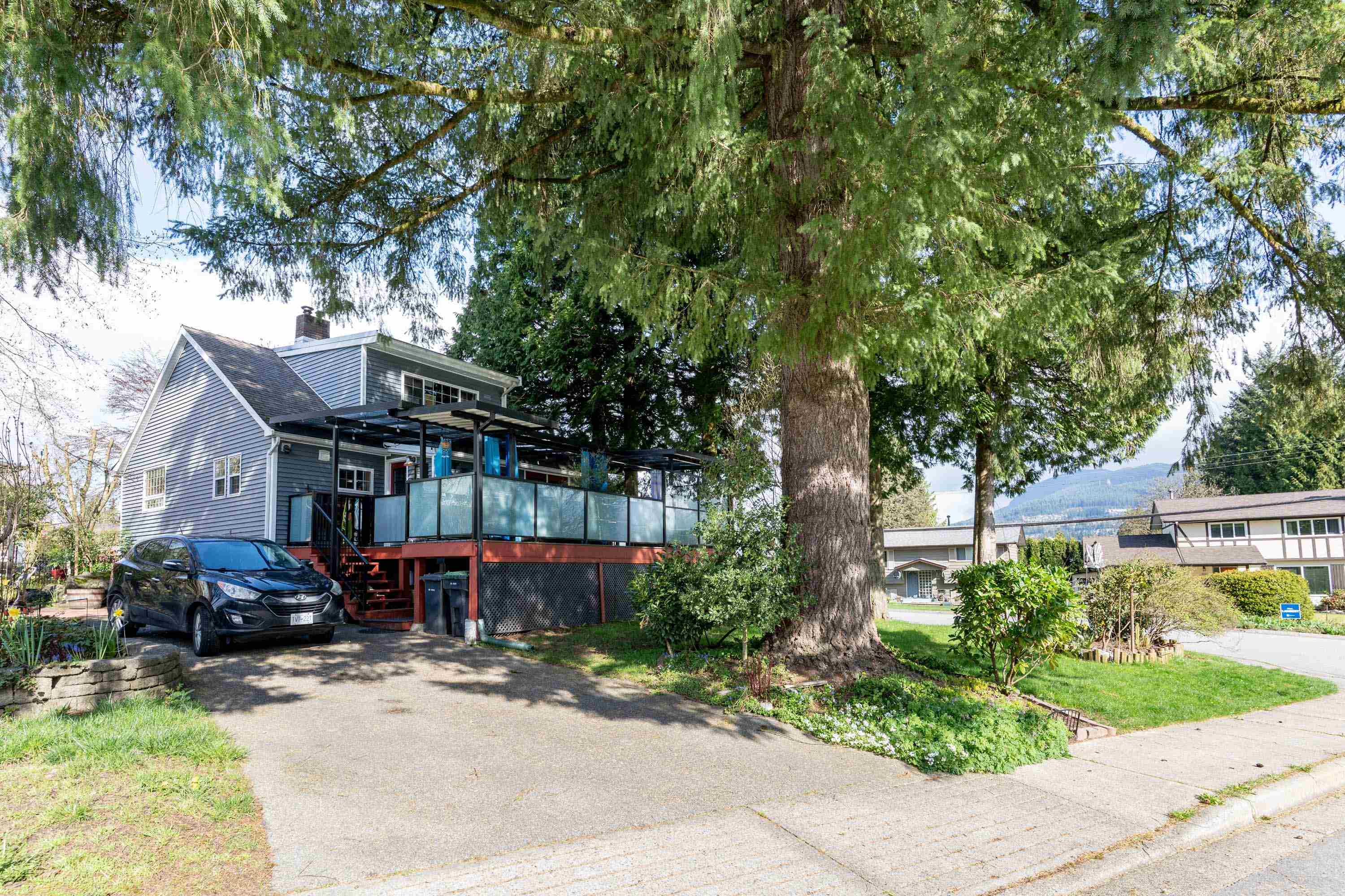 2212 Brookmount Avenue, Coquitlam, BC V3J 6V5