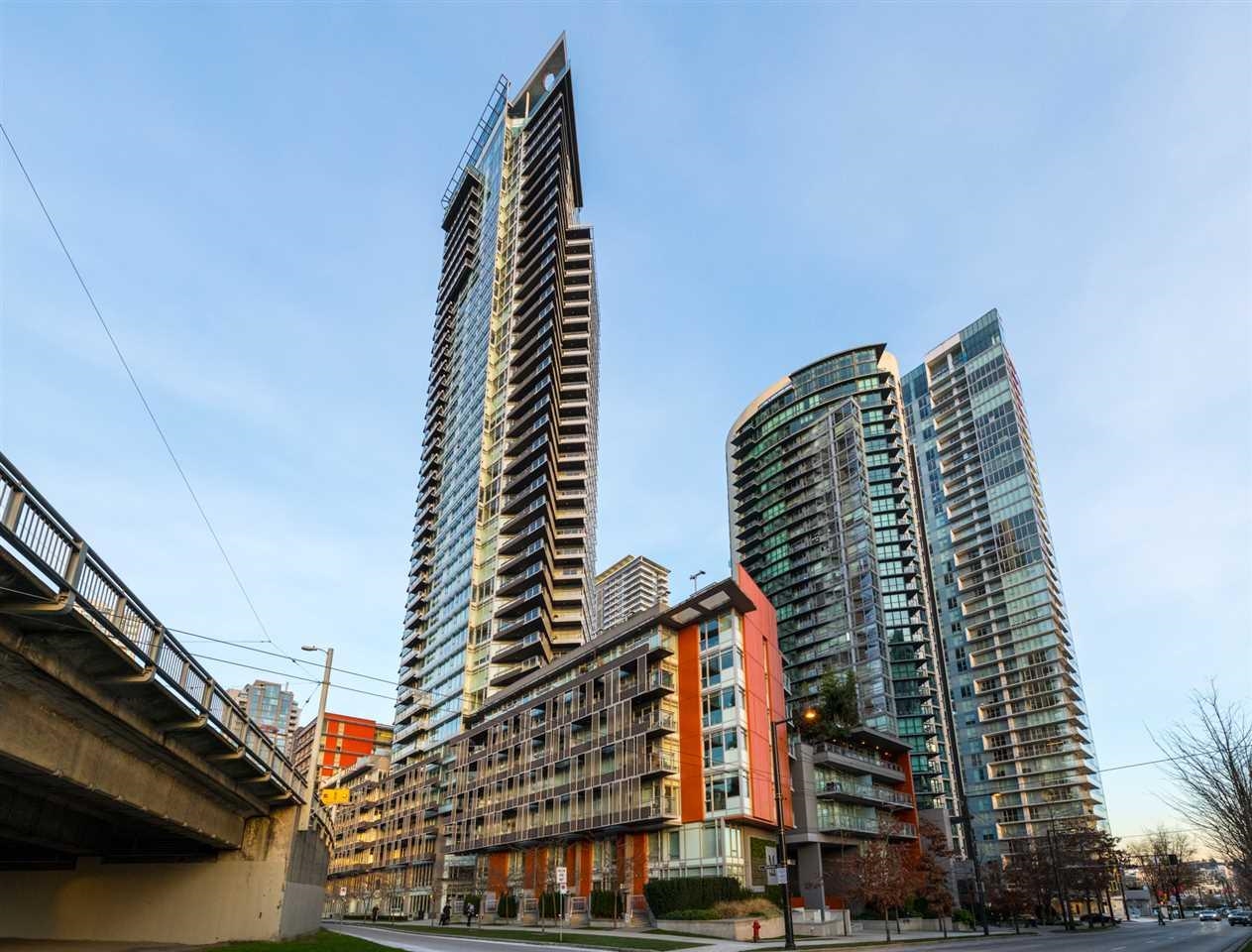 1372 Seymour Street #1805, Vancouver, BC V6B 0L1