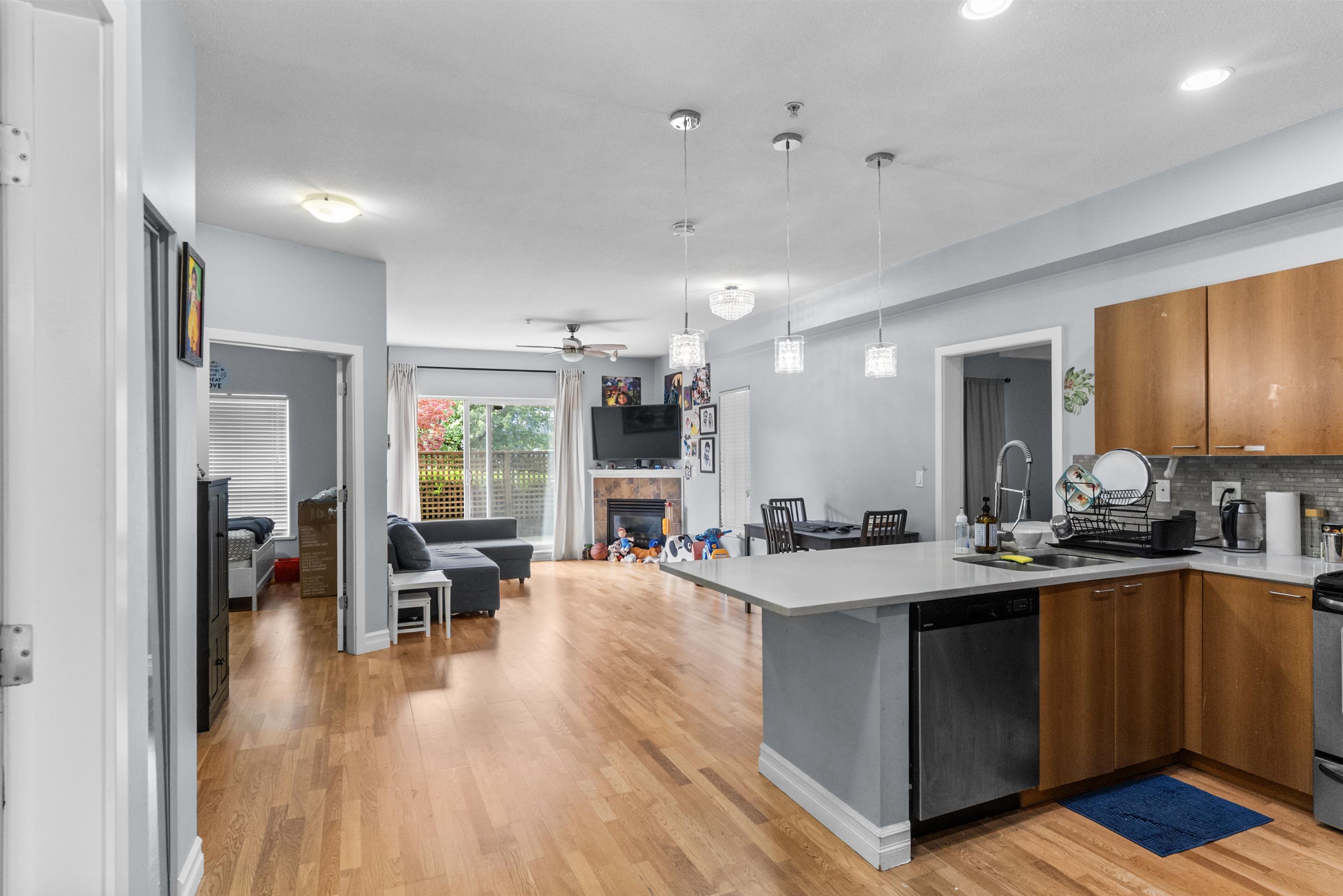 12083 92a Avenue #213, Surrey, BC V3V 8C8
