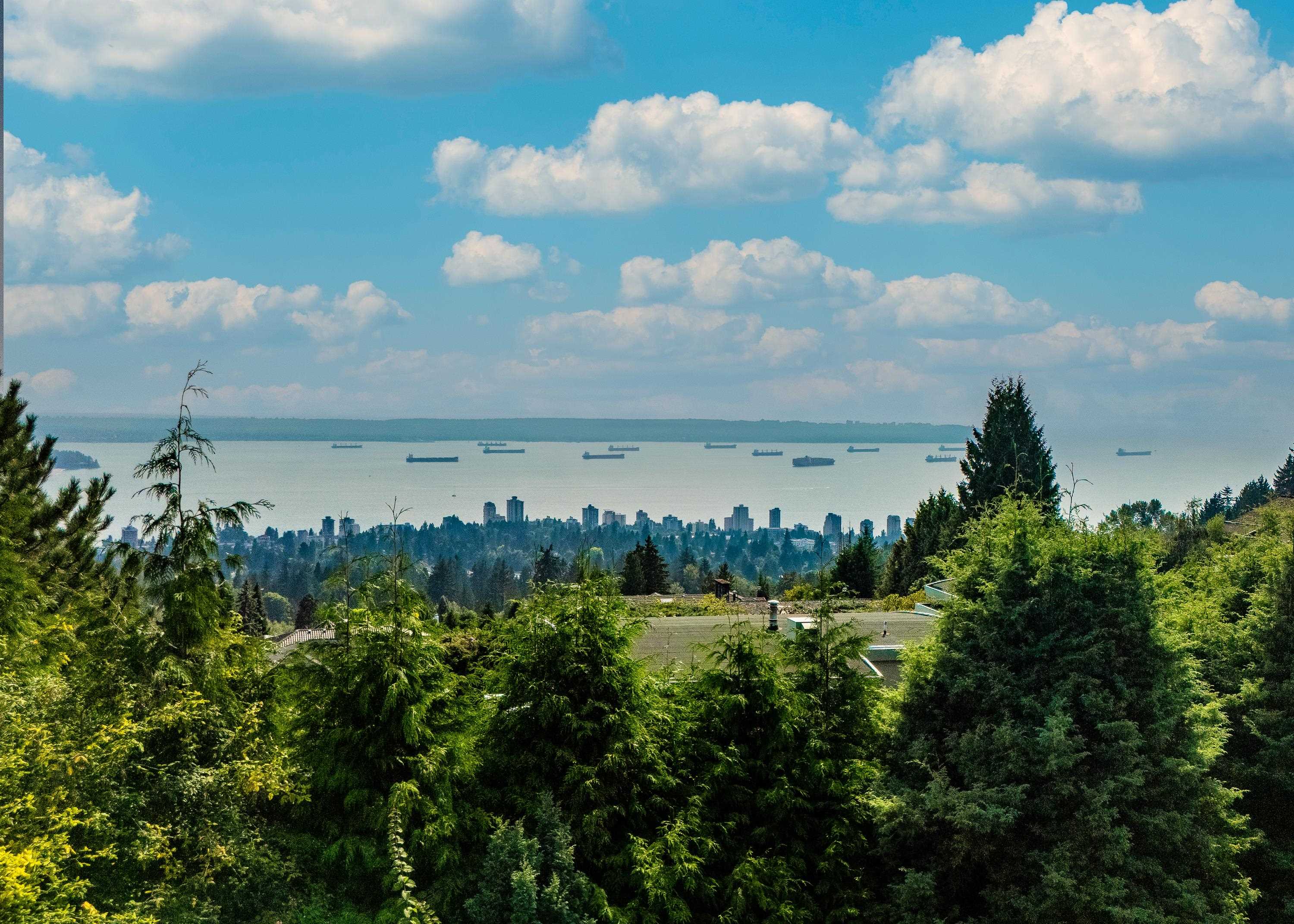 1346 Whitby Road, West Vancouver, BC V7S 2N5