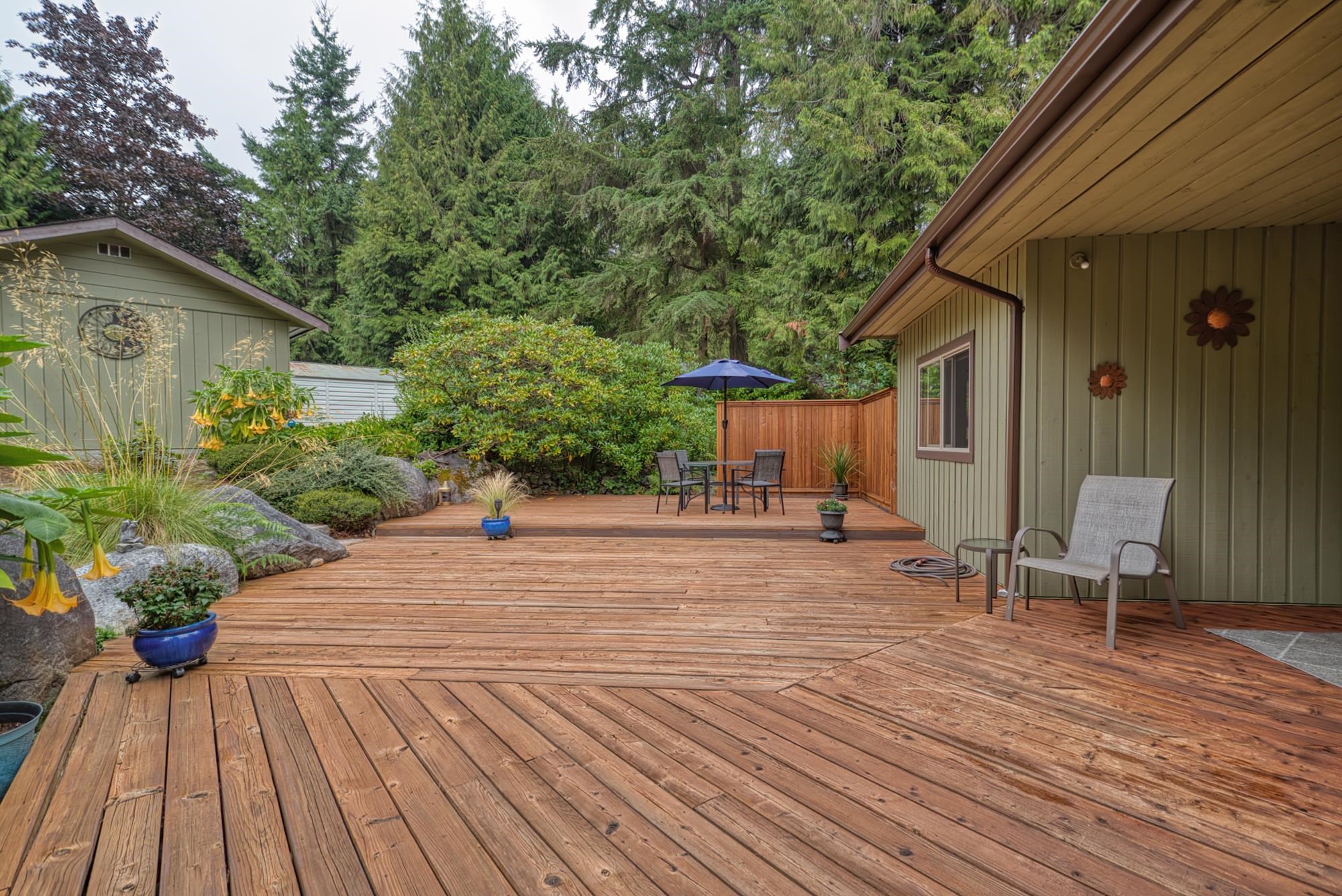 8096 Wildwood Rd, Halfmoon Bay, BC V7Z 1A8