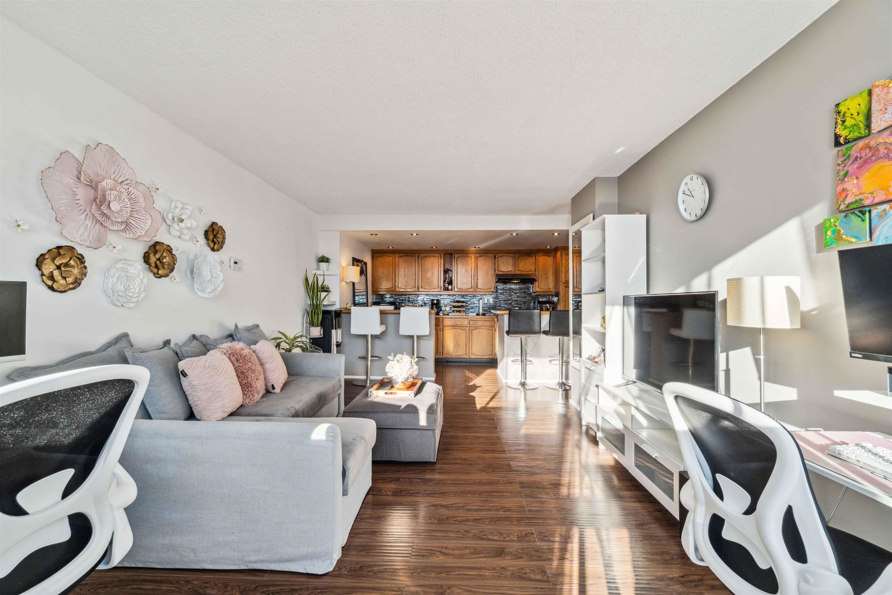 620 Seventh Avenue #1005, New Westminster, BC V3M 5T6