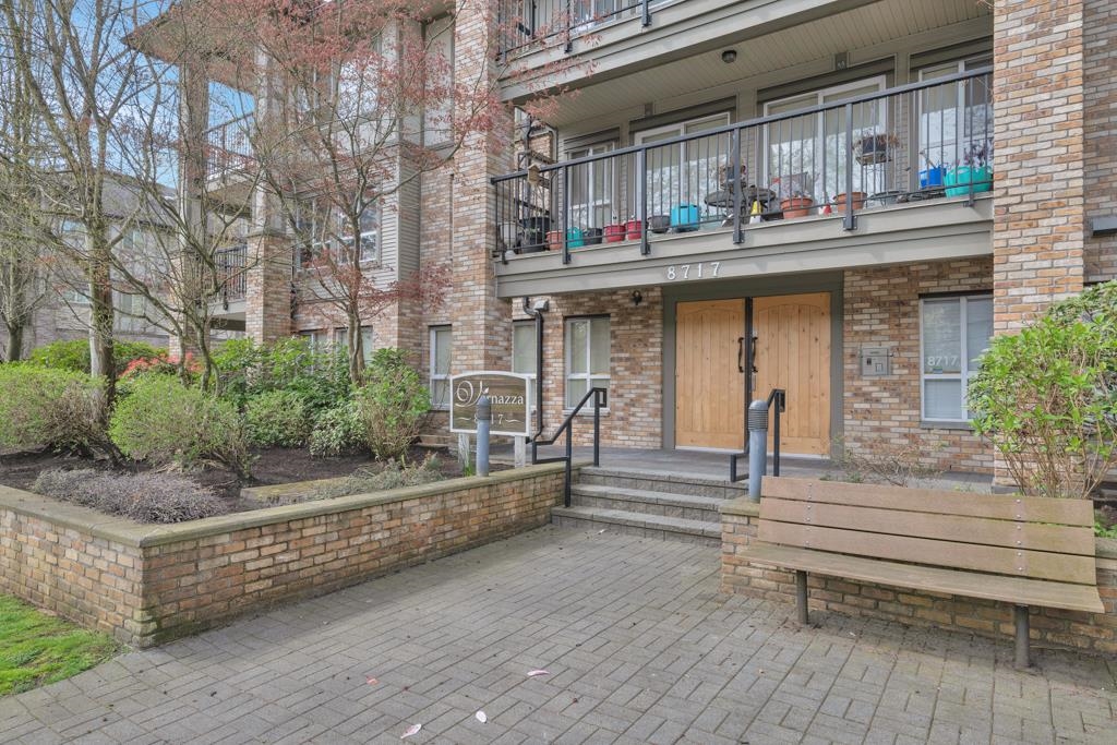 8717 160 Street #403, Surrey, BC V4N 5X7