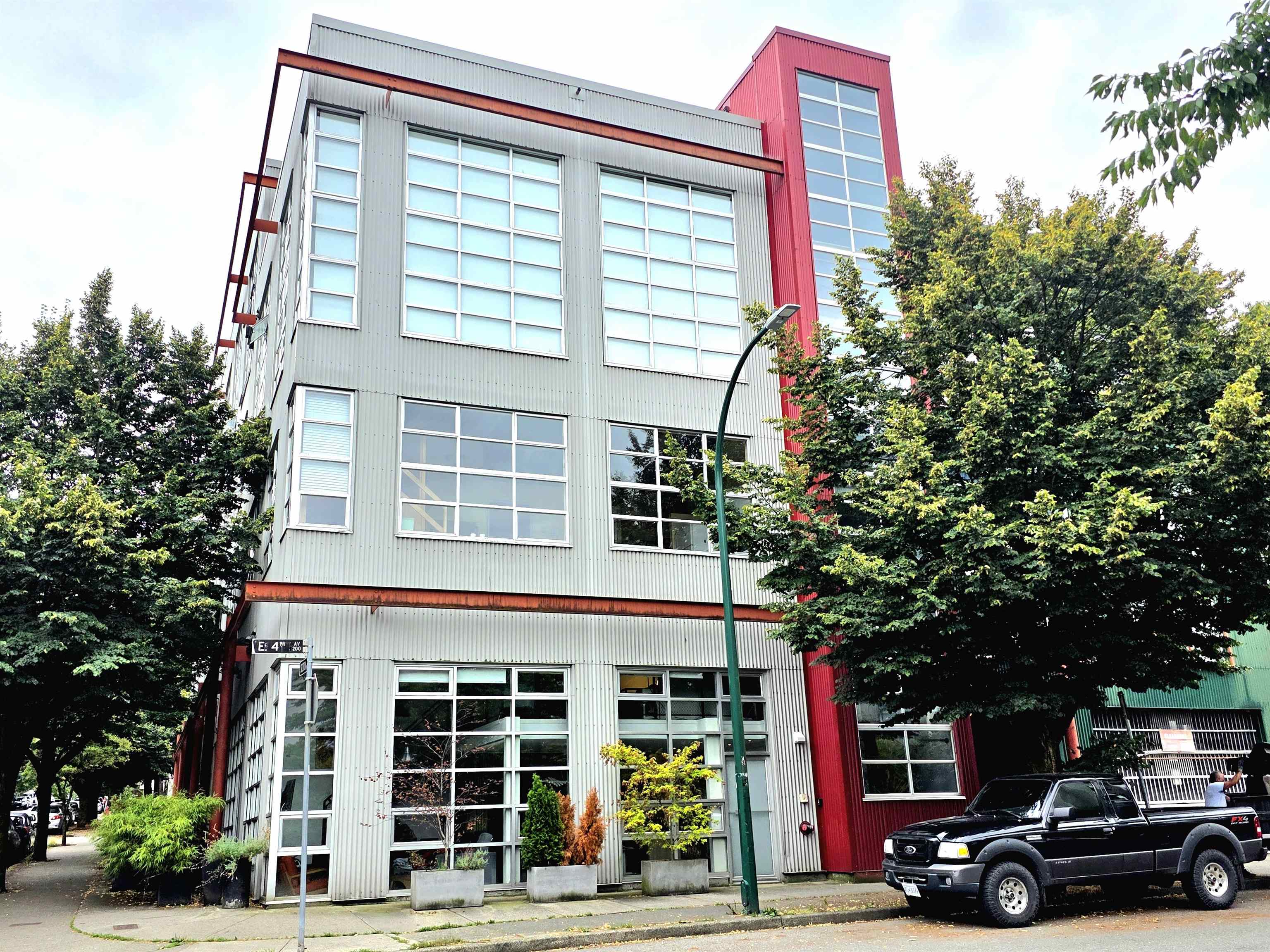 272 East 4th Avenue #201, Vancouver, BC V5T 4S2