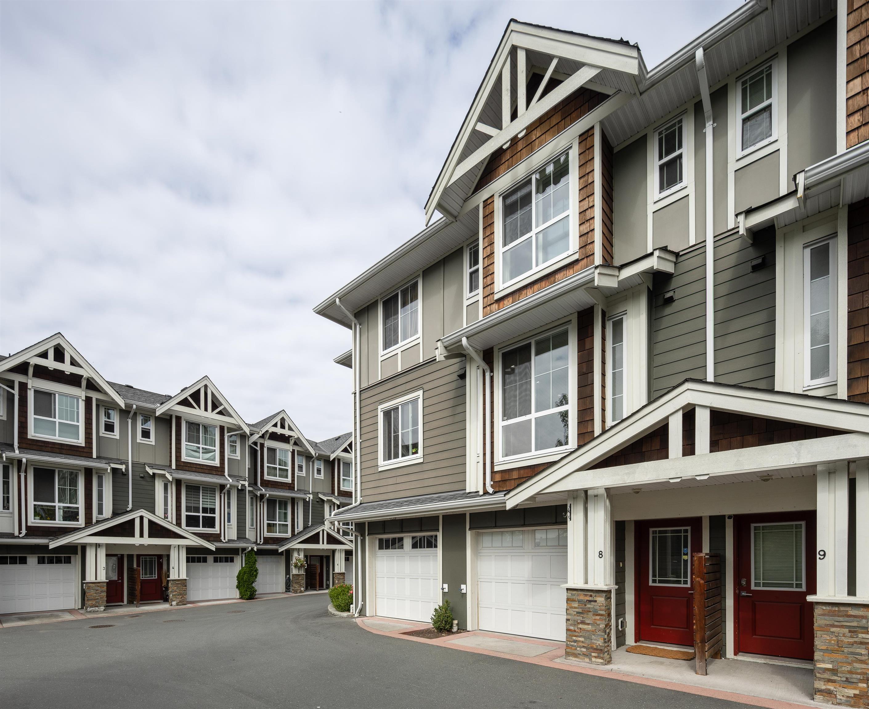 9989 240a Street #8, Maple Ridge, BC V2W 1Z9