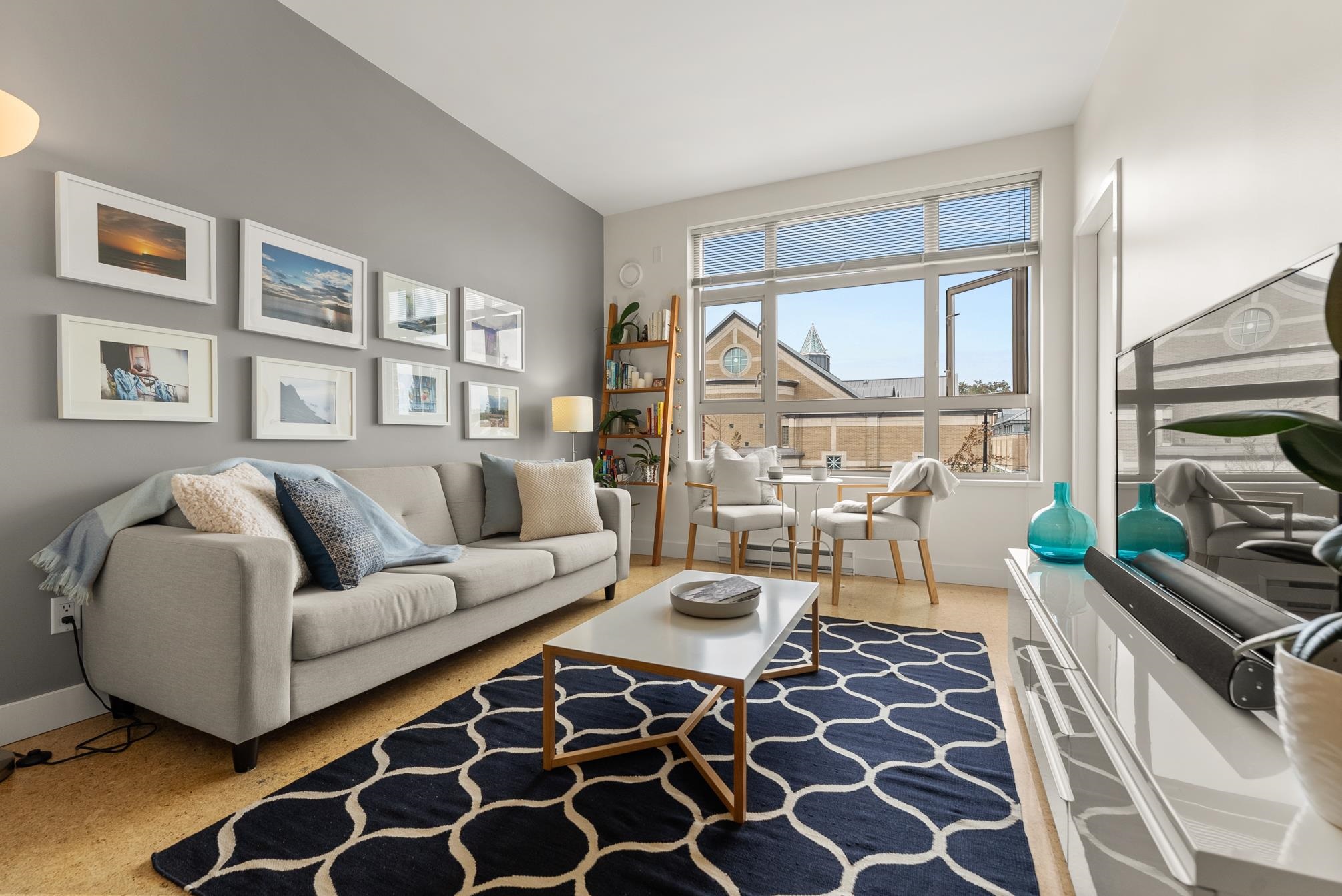 2828 Main Street #314, Vancouver, BC V5T 3G2