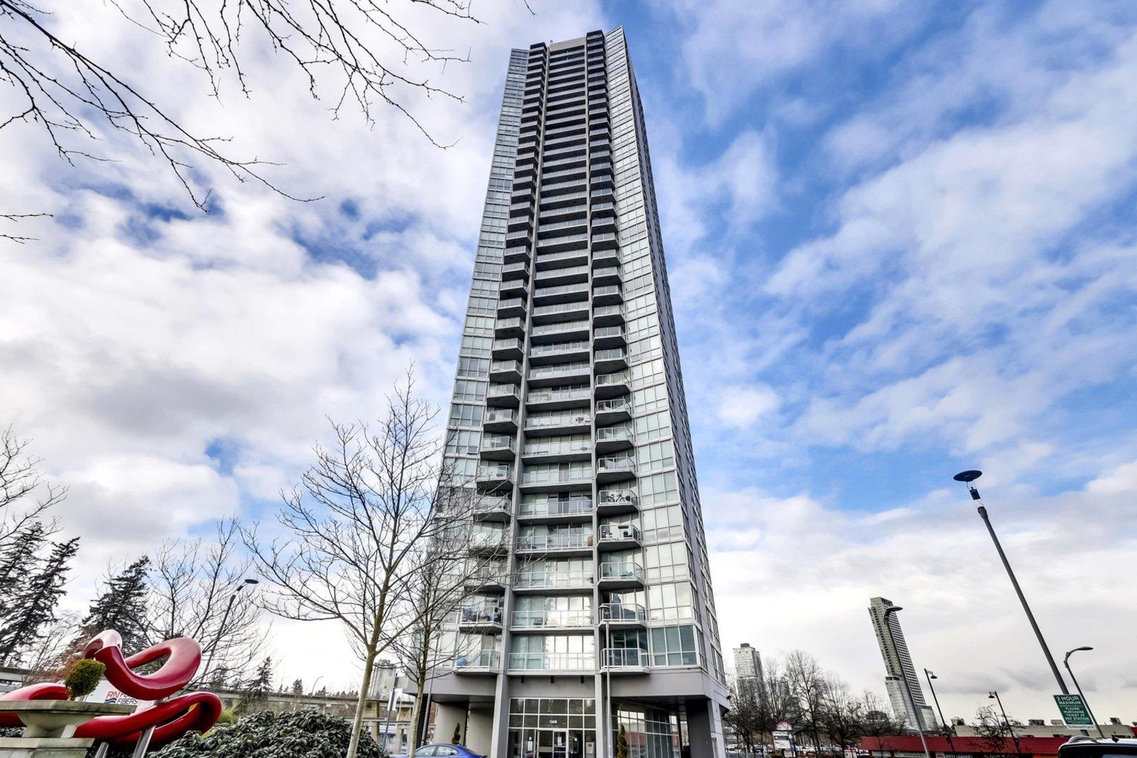 13618 100 Avenue #1609, Surrey, BC V3T 0A8