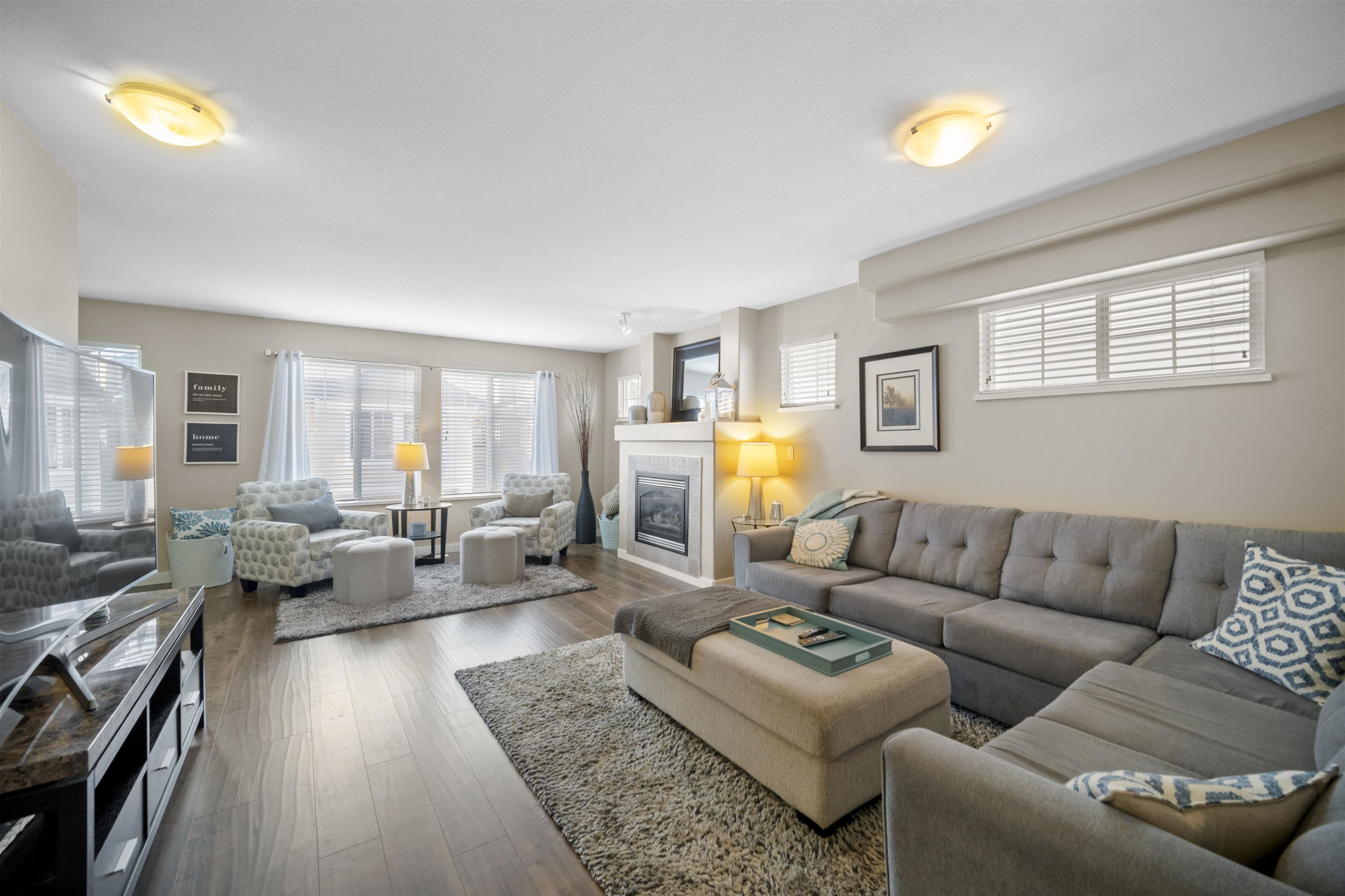 6533 121 Street #6, Surrey, BC V3W 1M5