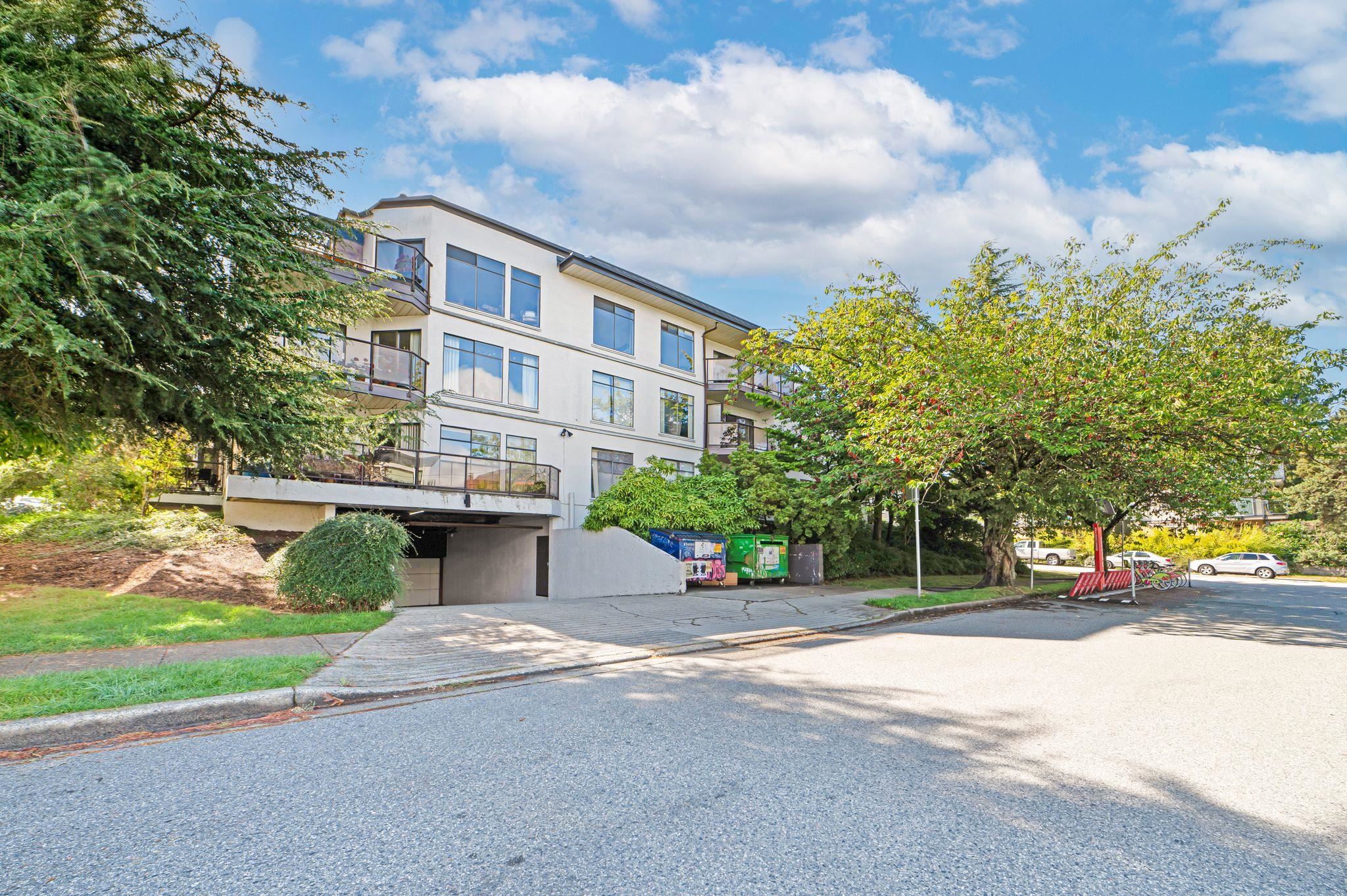 2222 Prince Edward Street #210, Vancouver, BC V5T 4M6
