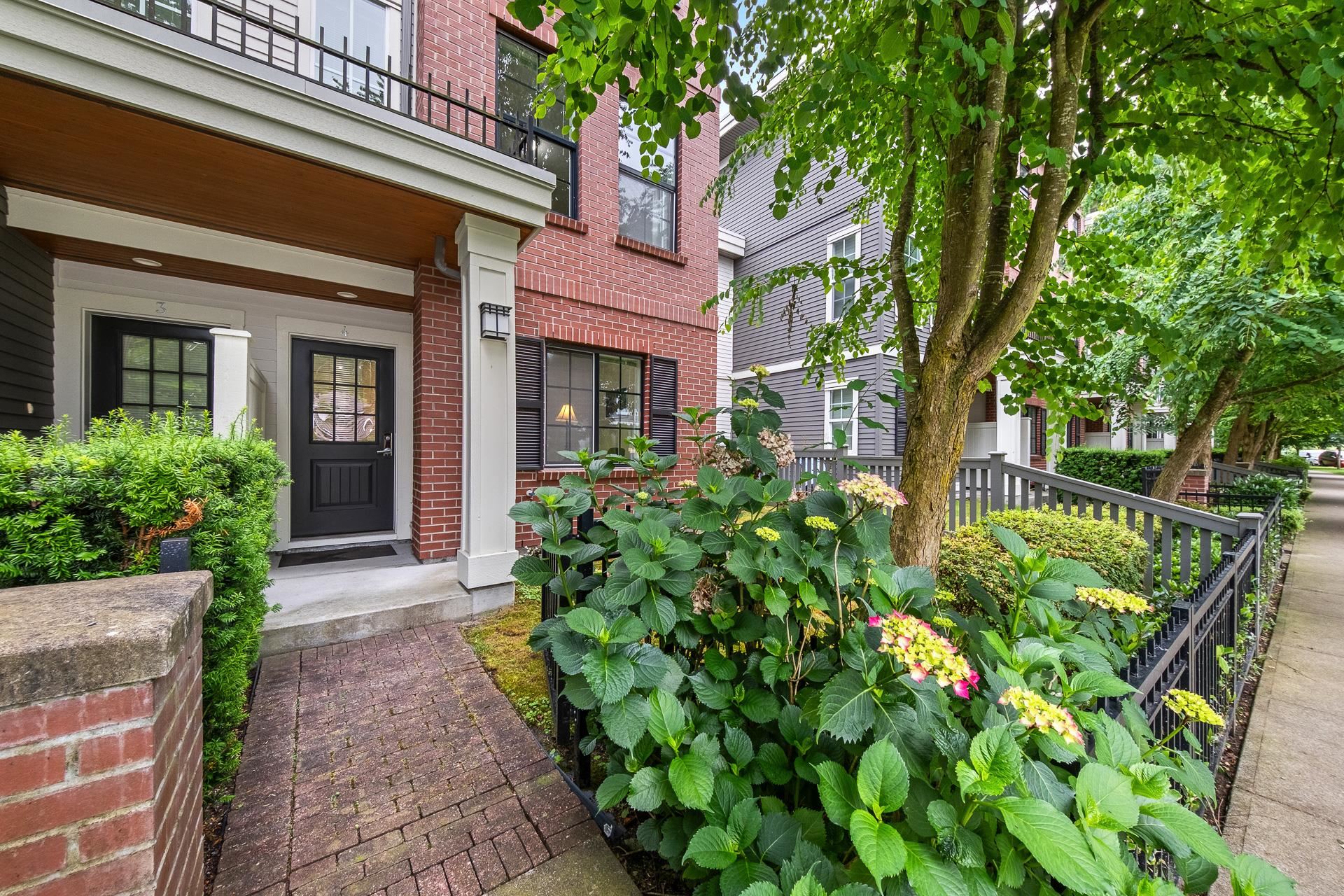 3399 151 Street #4, Surrey, BC V3Z 0L3