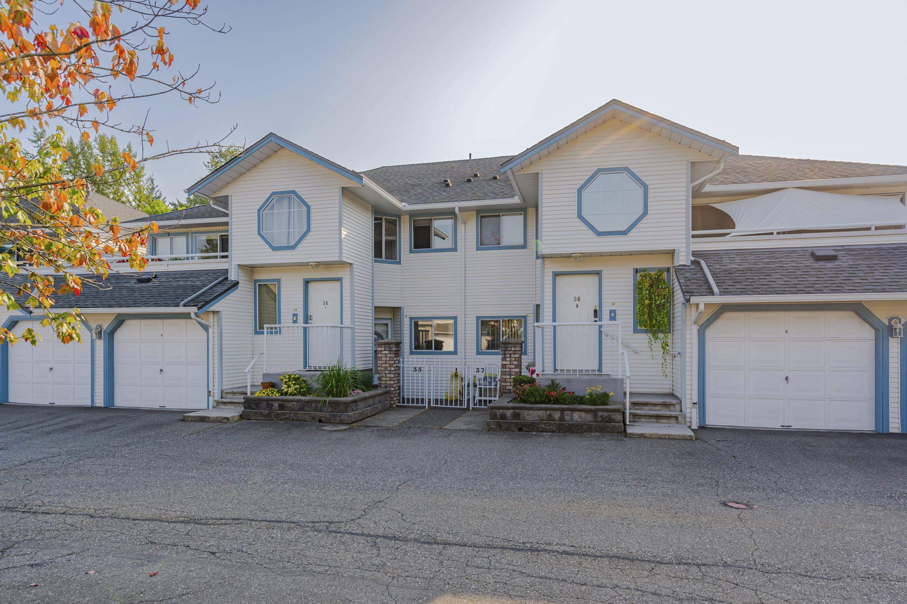 19797 64 Avenue #35, Langley, BC V2Y 1G9