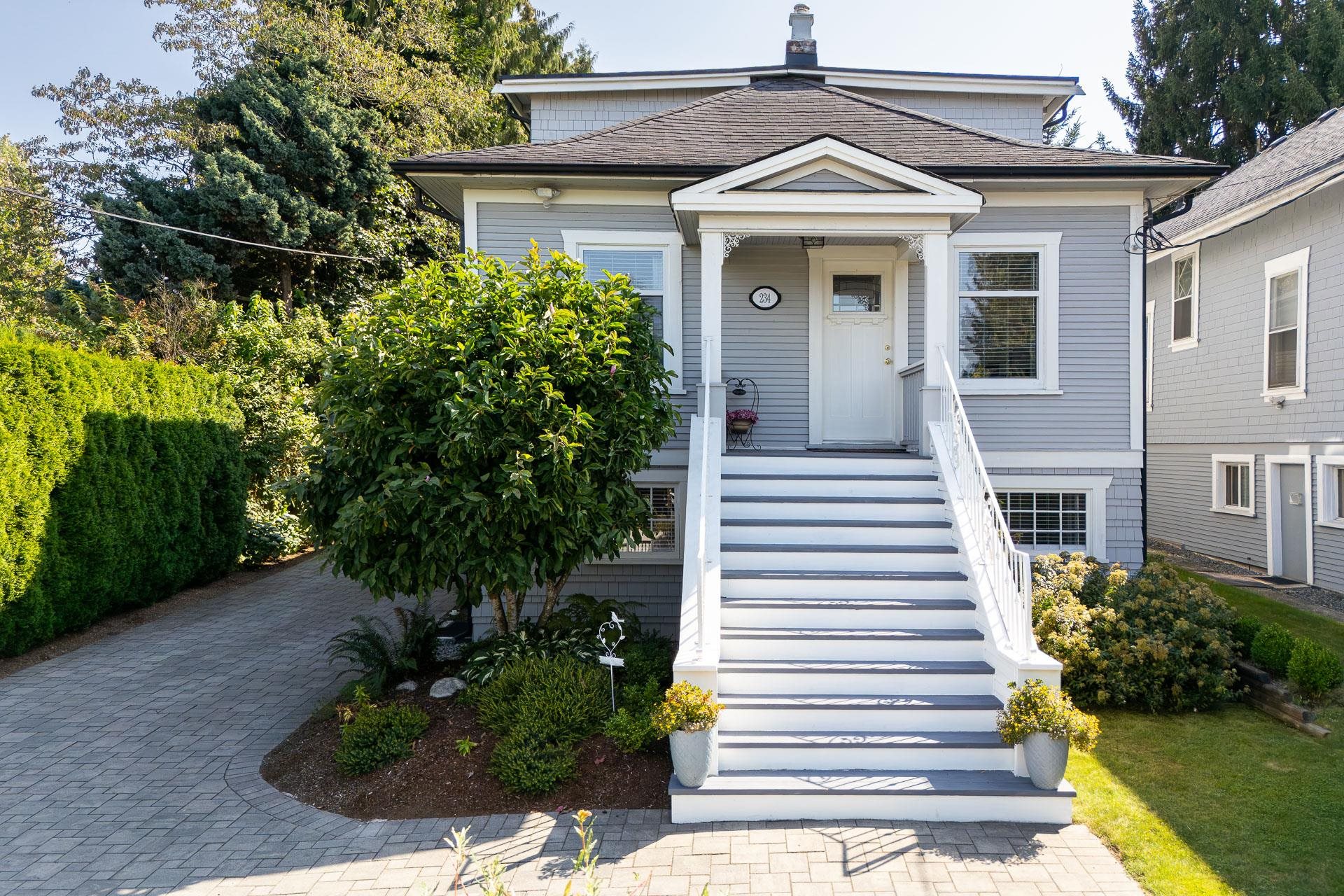 234 8th Avenue, New Westminster, BC V3L 1Y2