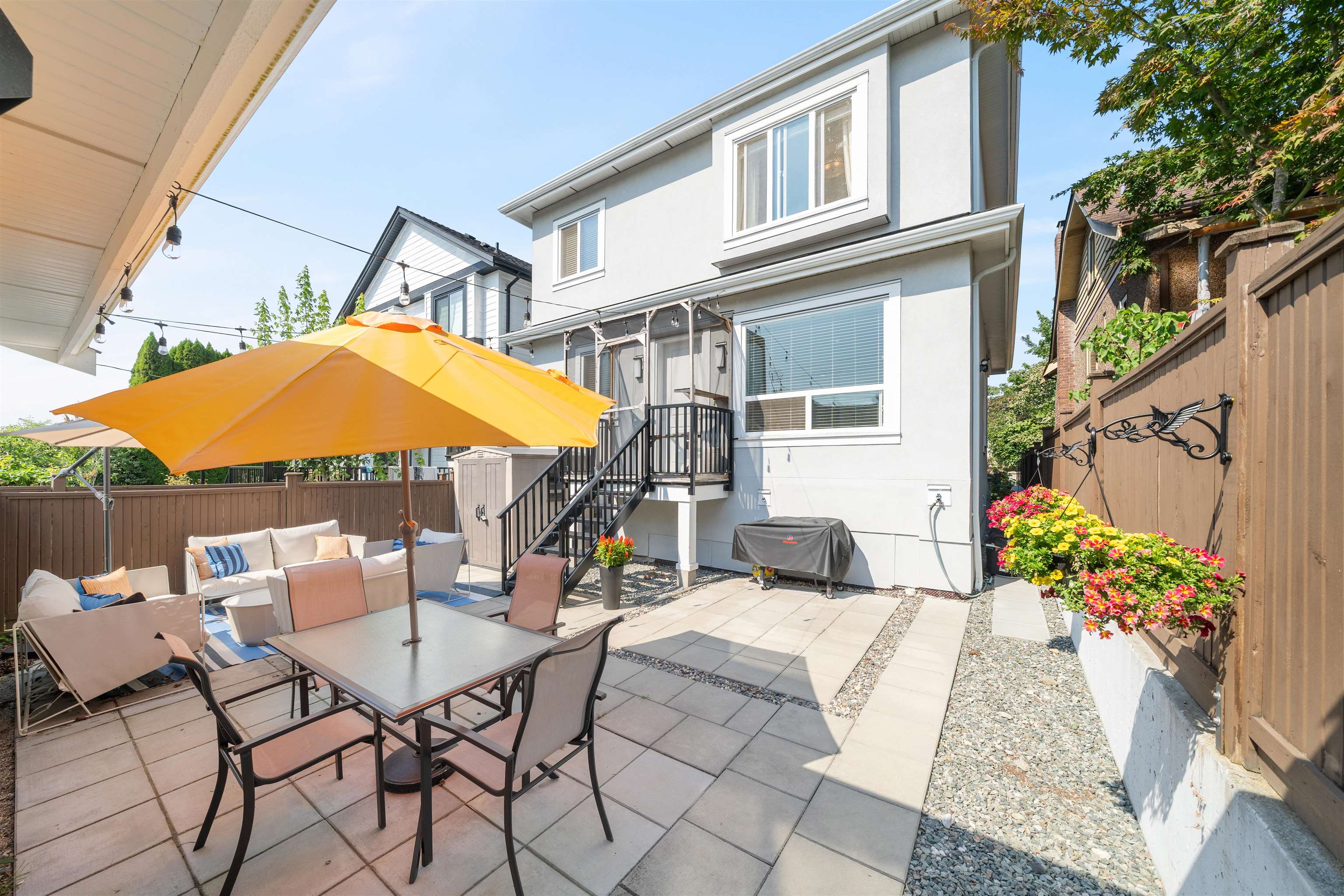 3448 Pandora Street, Vancouver, BC V5K 1W8