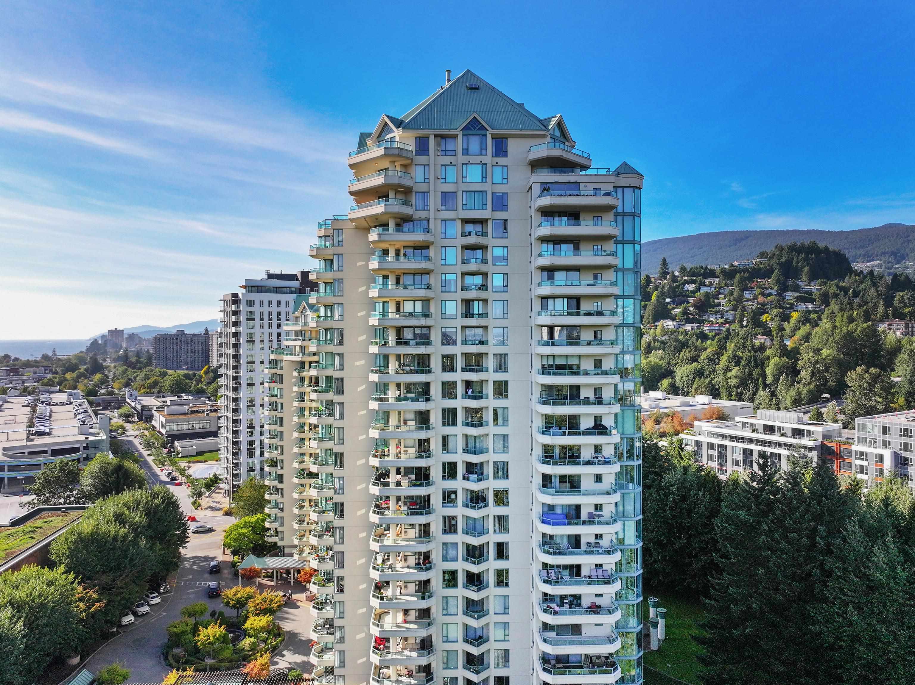 338 Taylor Way #7a, West Vancouver, BC V7T 2Y1