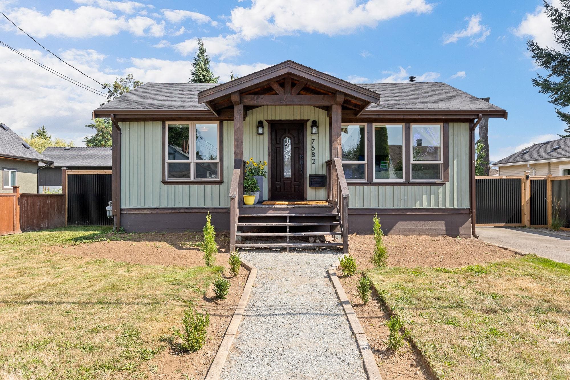 7582 Dunsmuir Street, Mission, BC V2V 4B4