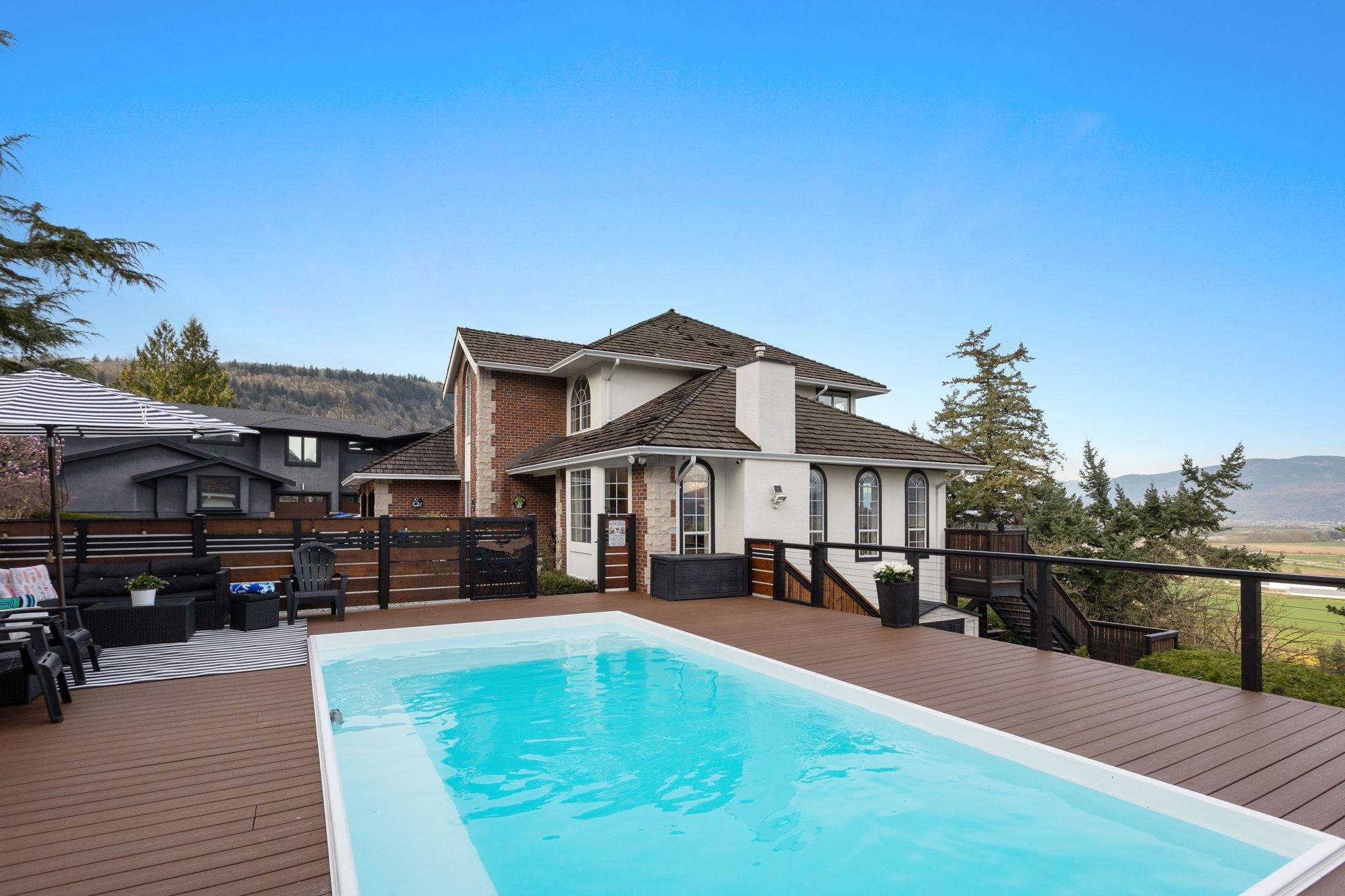 35993 Eaglecrest Place, Abbotsford, BC V3G 1E7