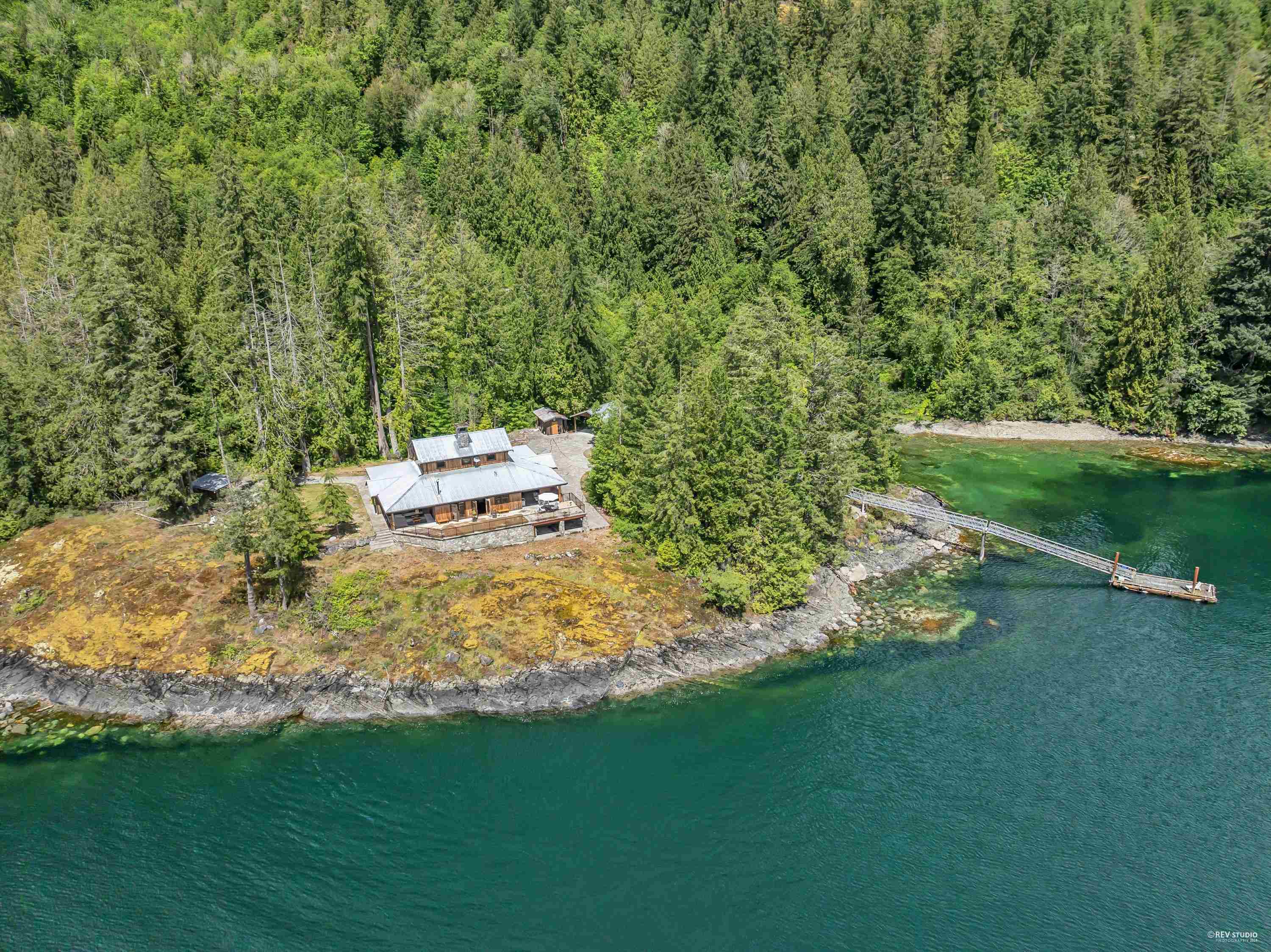 15781 East Egmont Shoreline, Egmont, BC V0N 1N0