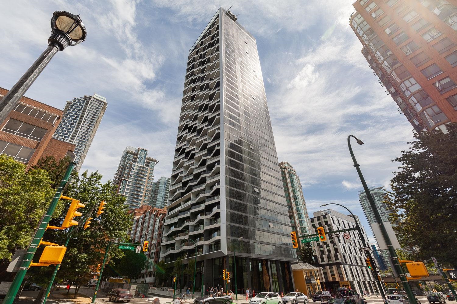 889 Pacific Street #1701, Vancouver, BC V6Z 1C3