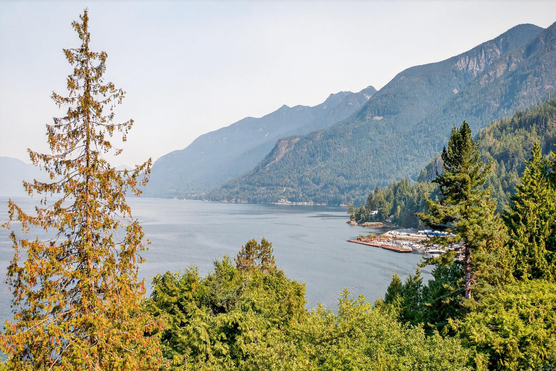 8598 Bedora Place, West Vancouver, BC V7W 2W4