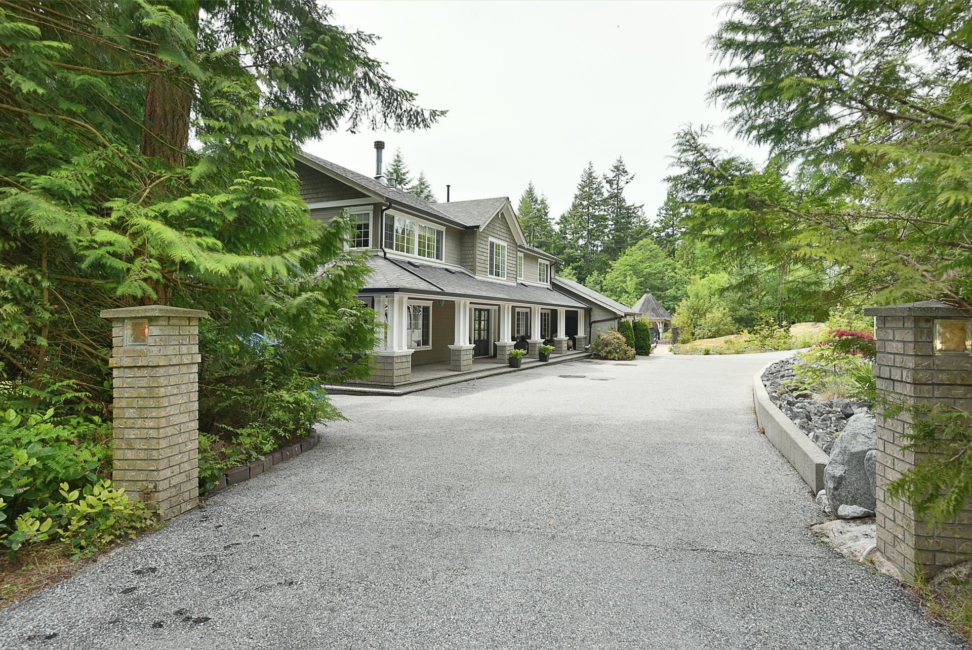 1377 Roberts Creek Rd, Roberts Creek, BC V0N 2W1