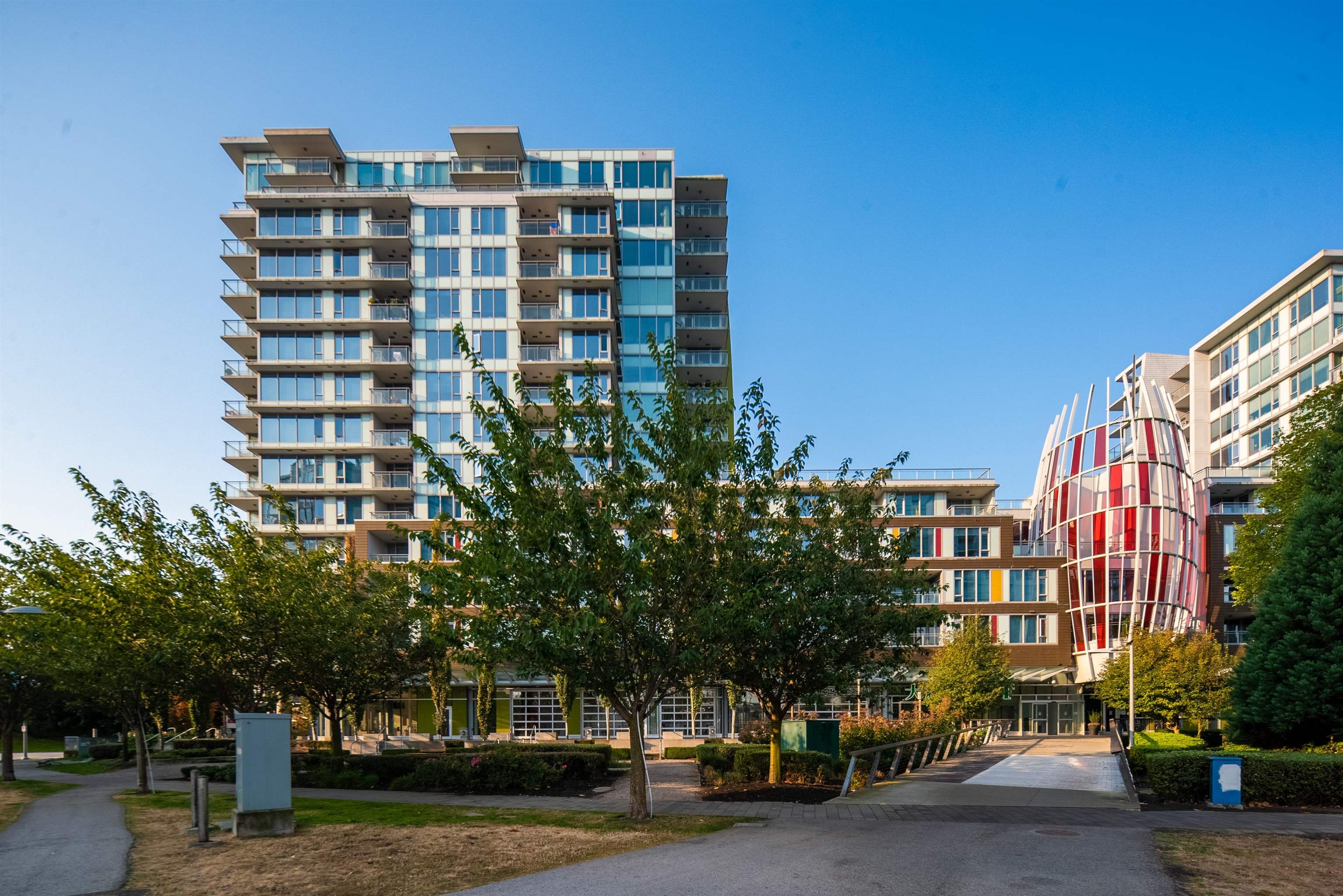 175-6971 Elmbridge Way #902, Richmond, BC V7C 0A5