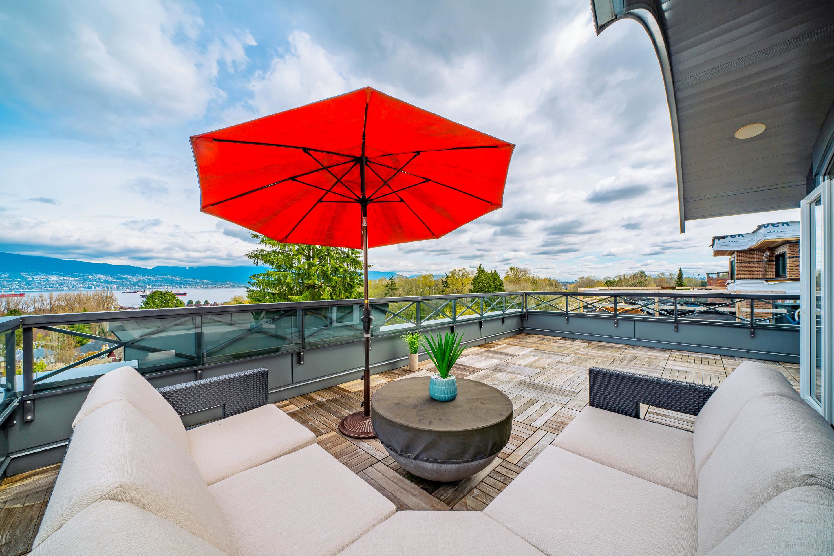 4350 Locarno Crescent, Vancouver, BC V6R 1G3
