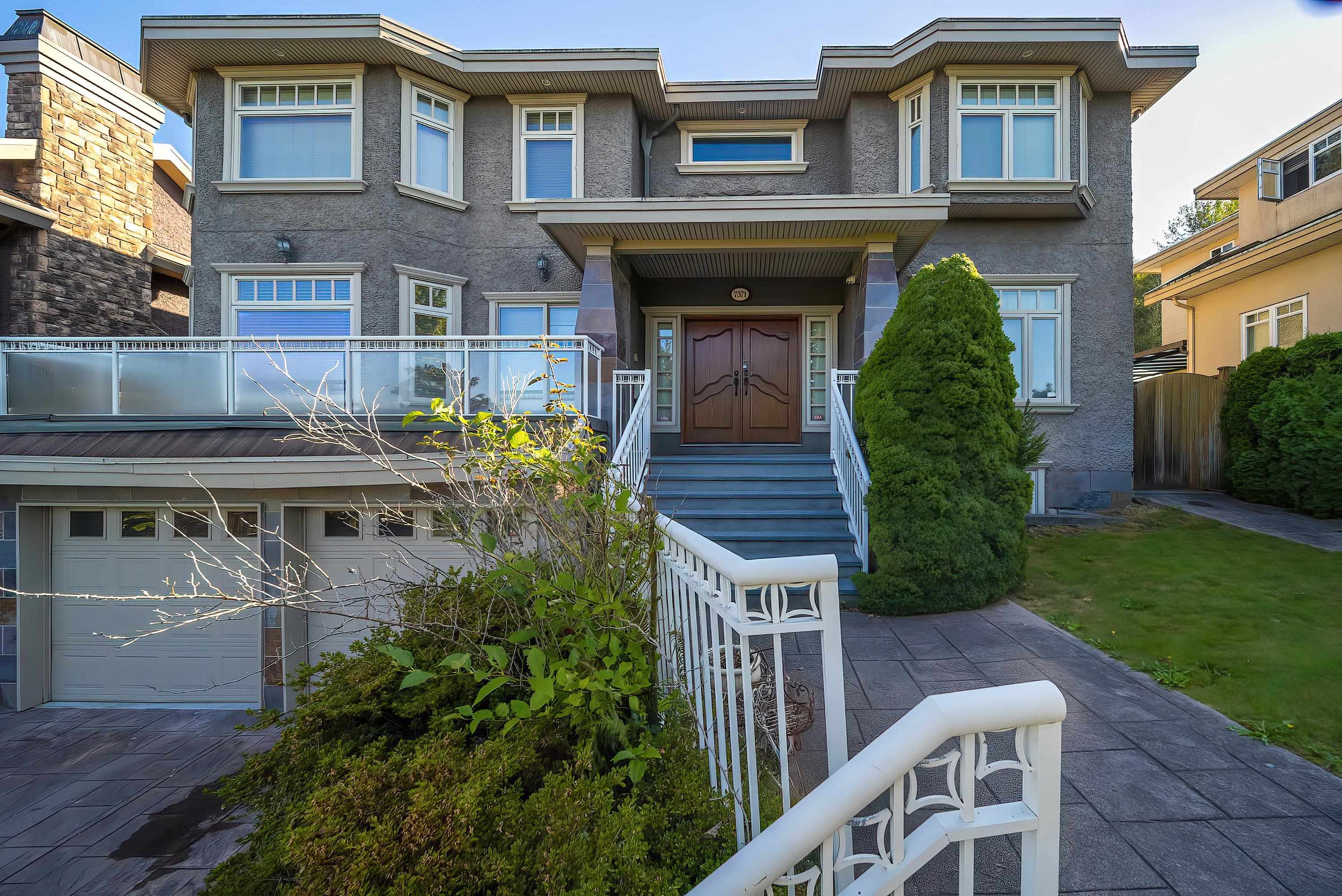 7371 Union Street, Burnaby, BC V5A 1J1