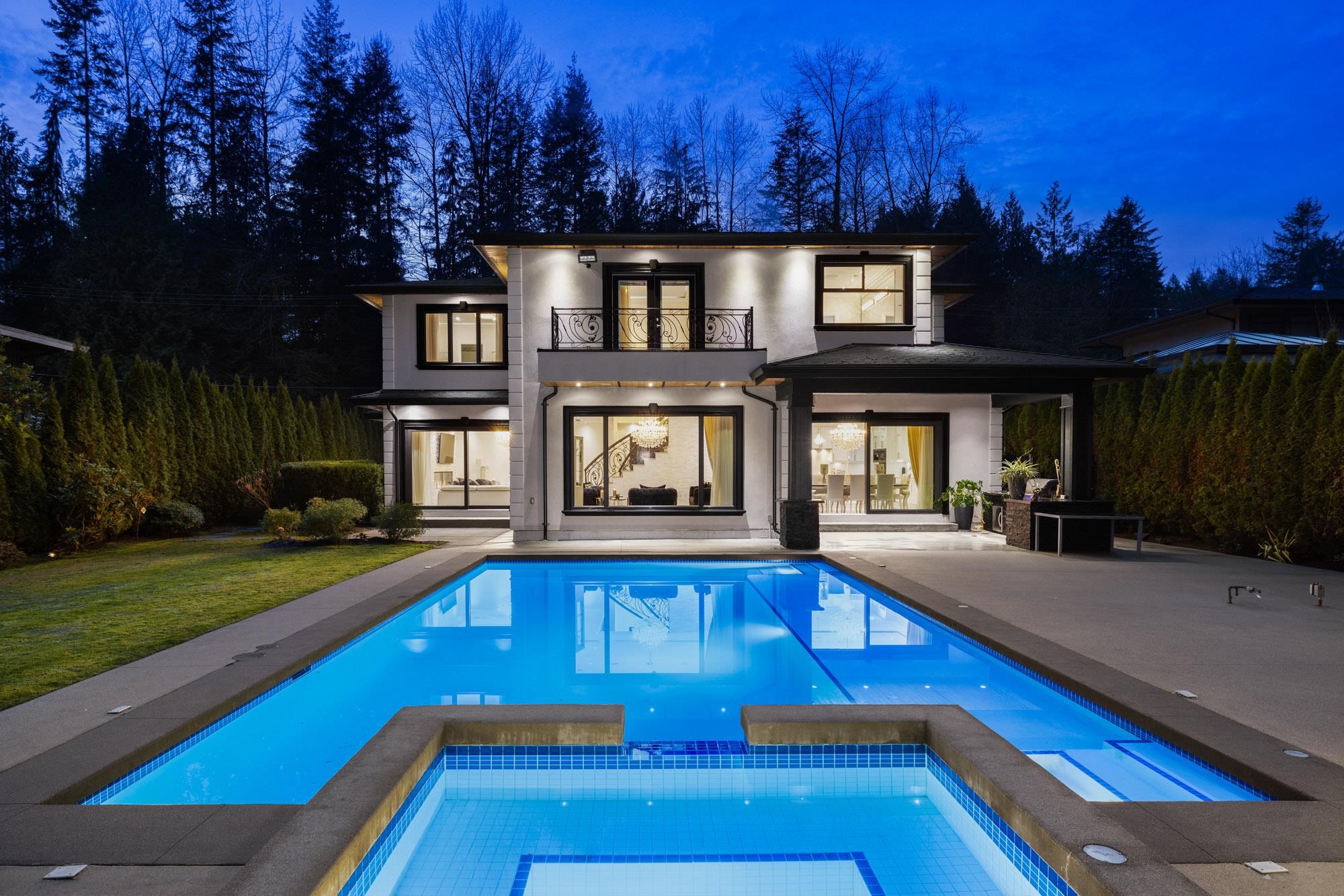 348 Moyne Drive, West Vancouver, BC V7S 1J5